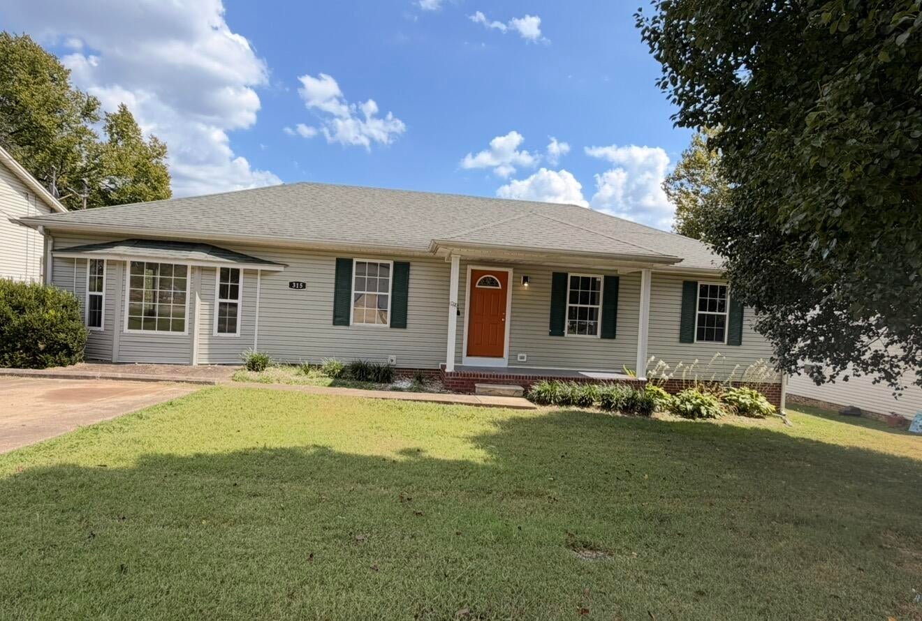 315 Pine Hill Drive — photo