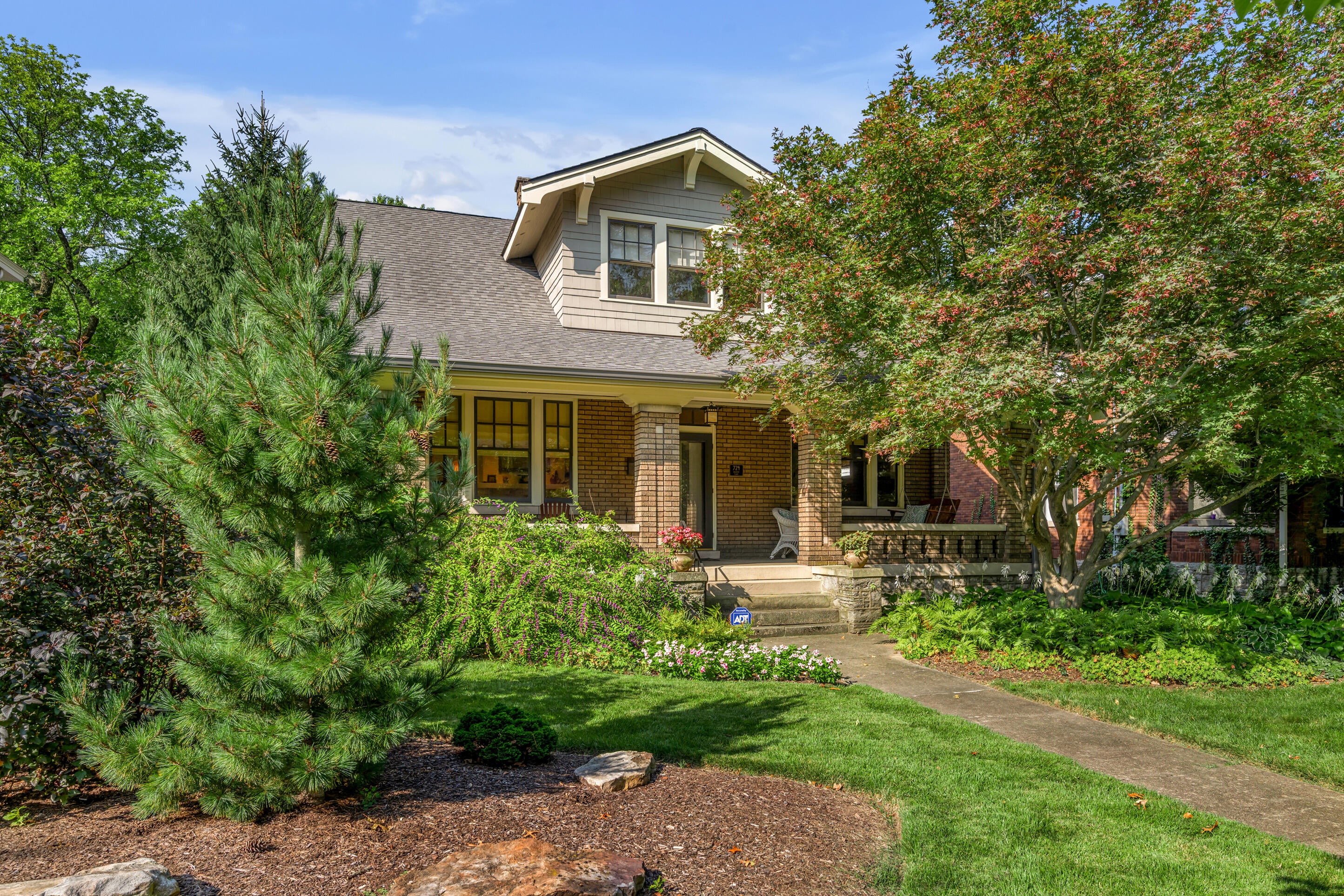 724 Bullock Place — photo