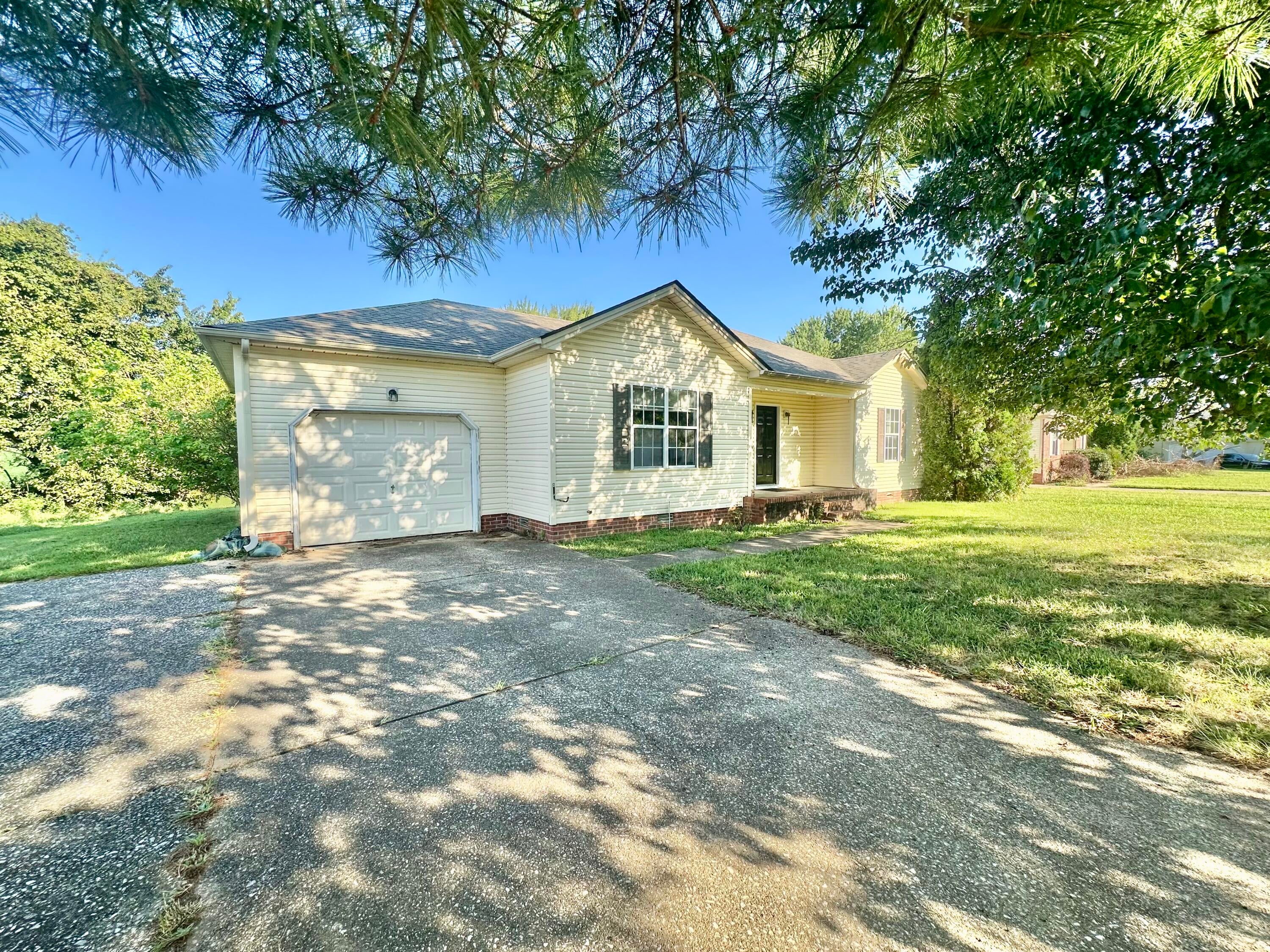 8646 Kingman Court — photo