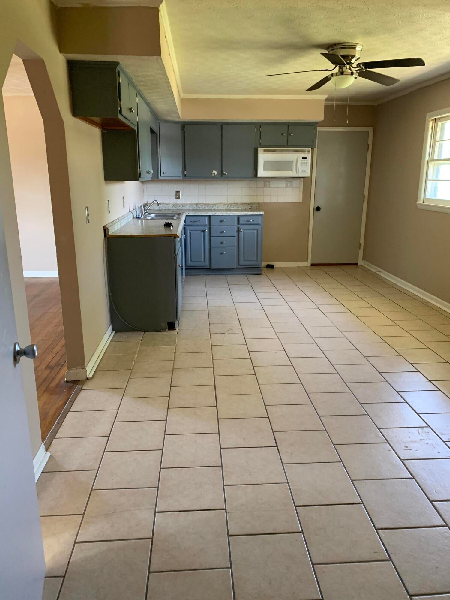415 Nottaway Drive — photo
