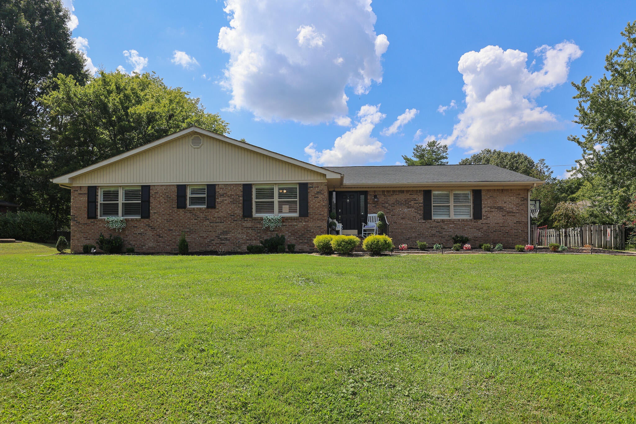 135 Brookfield Drive — photo