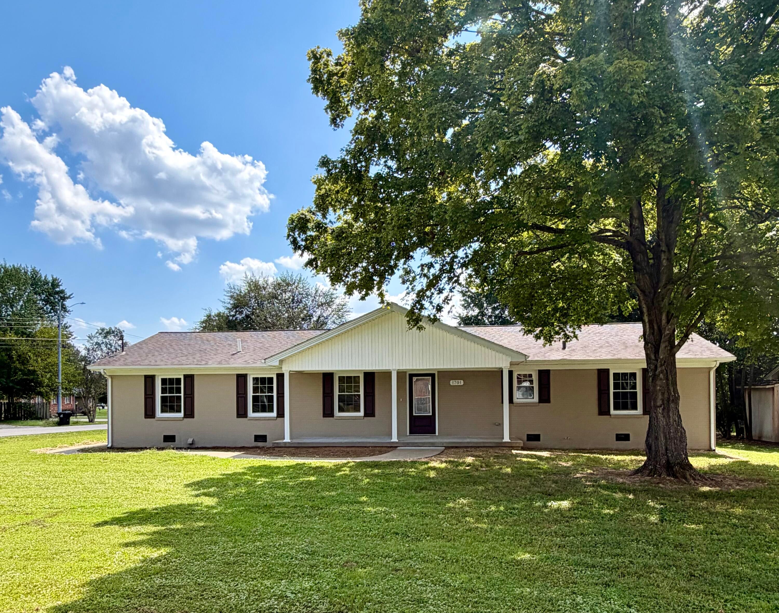 1701 Keenland Drive — photo