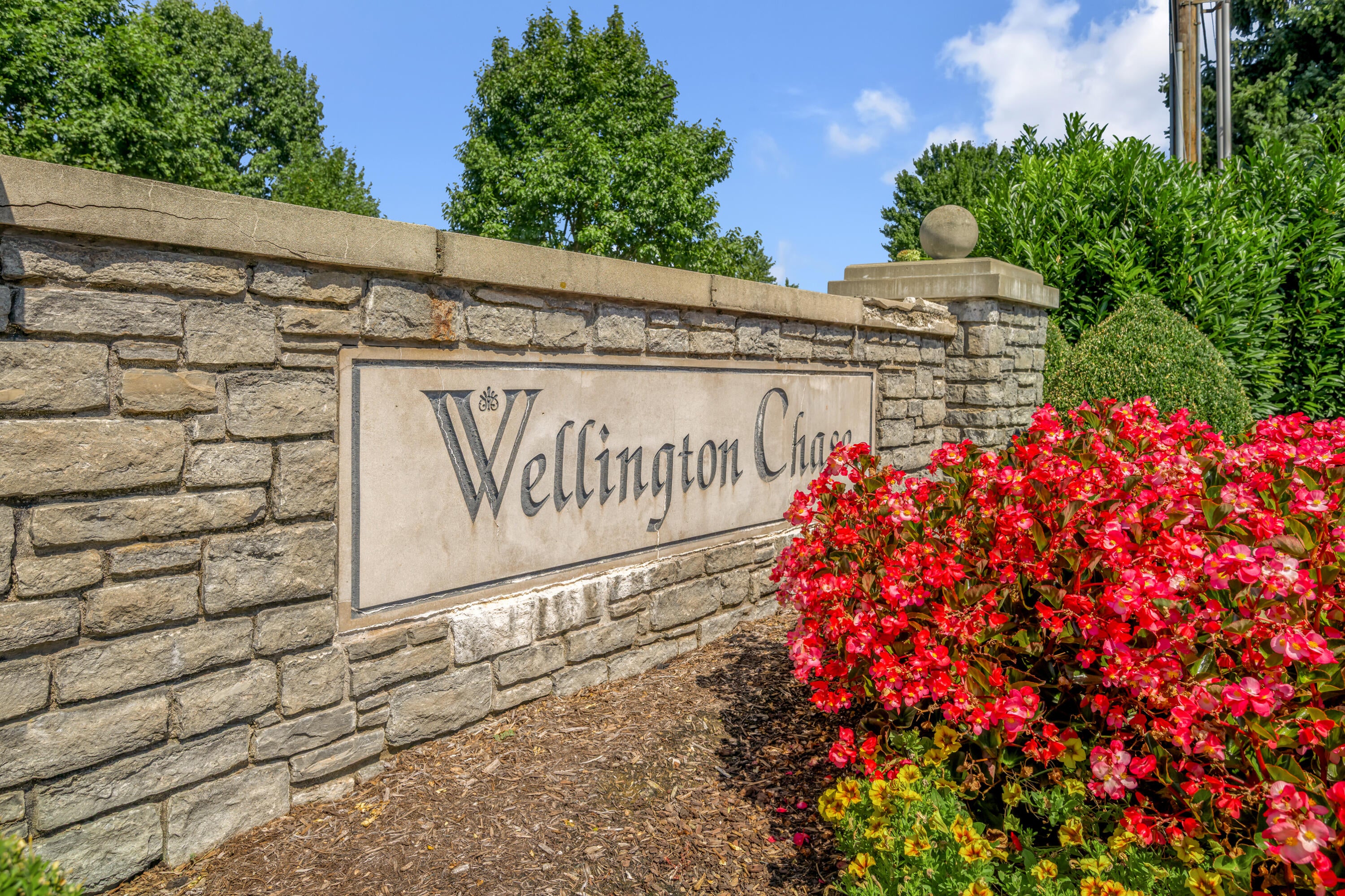 600 Vincent Way 2208 — photo