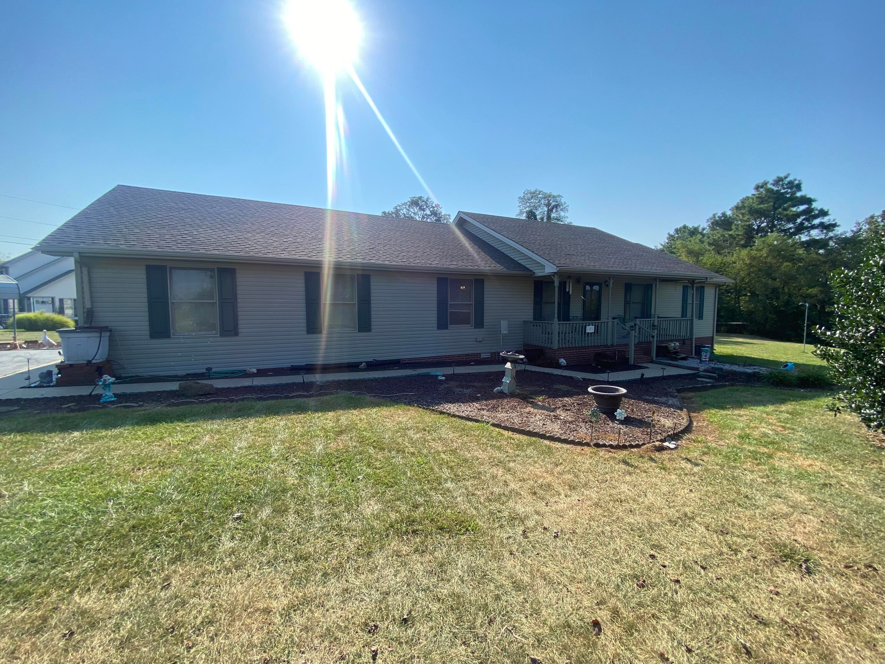 11 Victoria Drive — photo