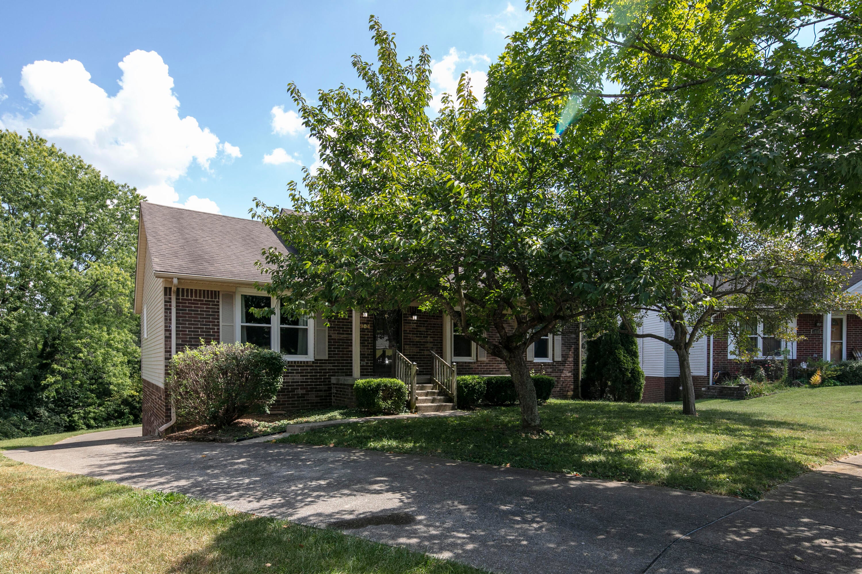4904 Denmoor Court — photo