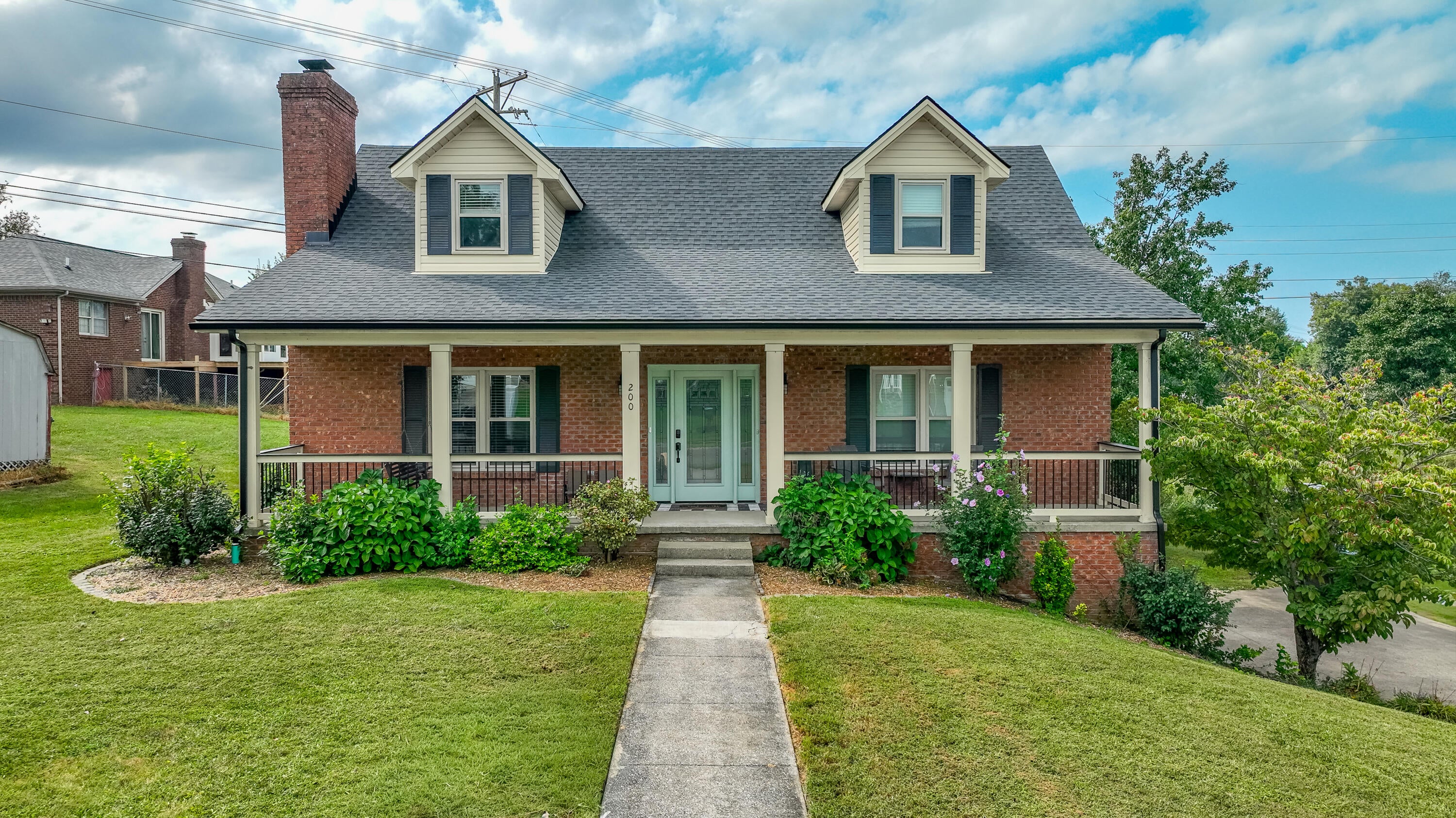200 Samuel Ross Court — photo
