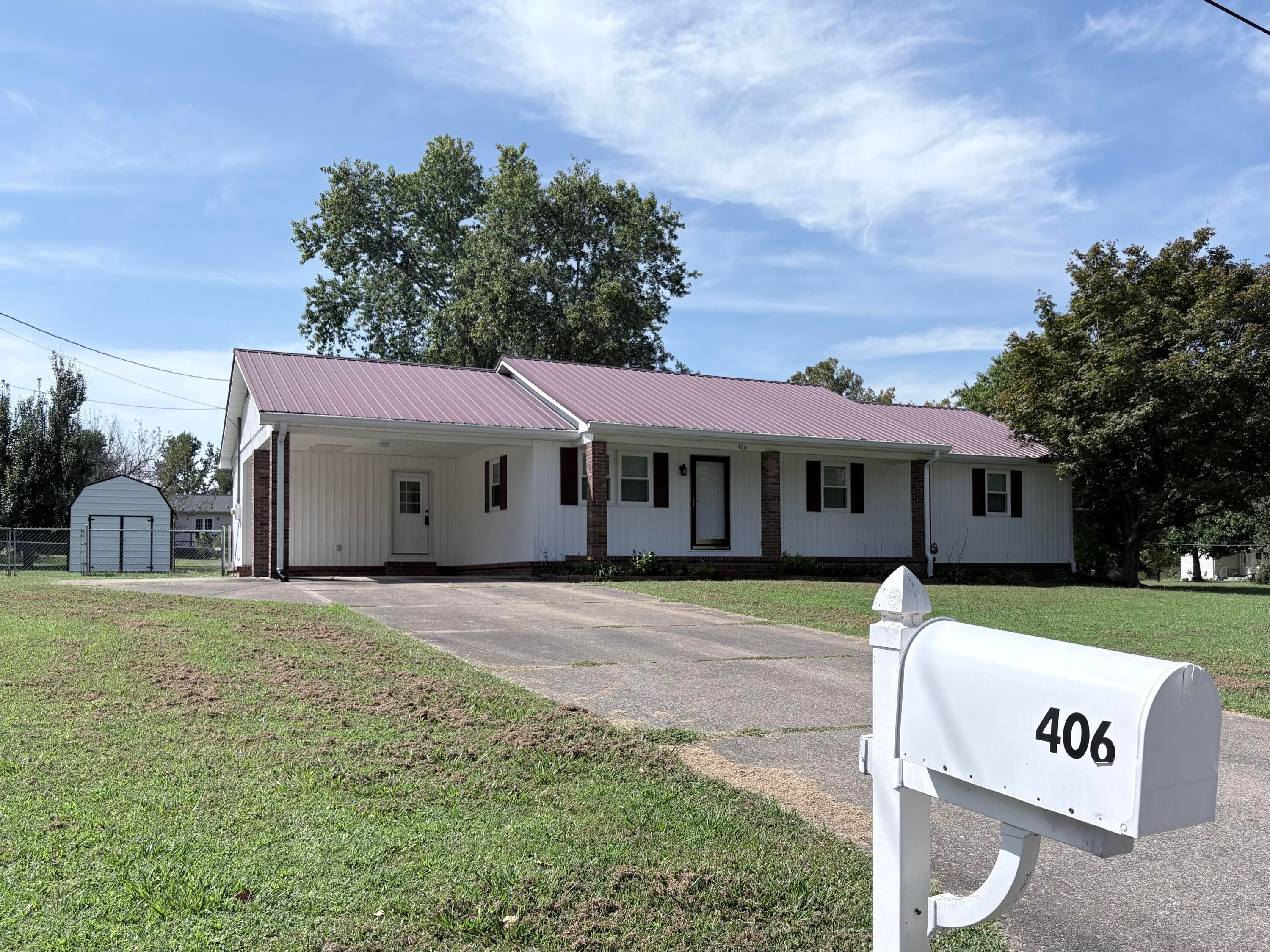 406 Linden Drive — photo