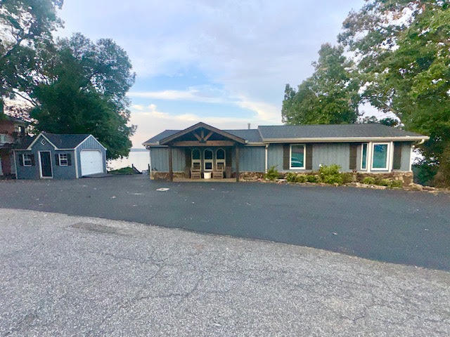 394 Knottingham Drive — photo