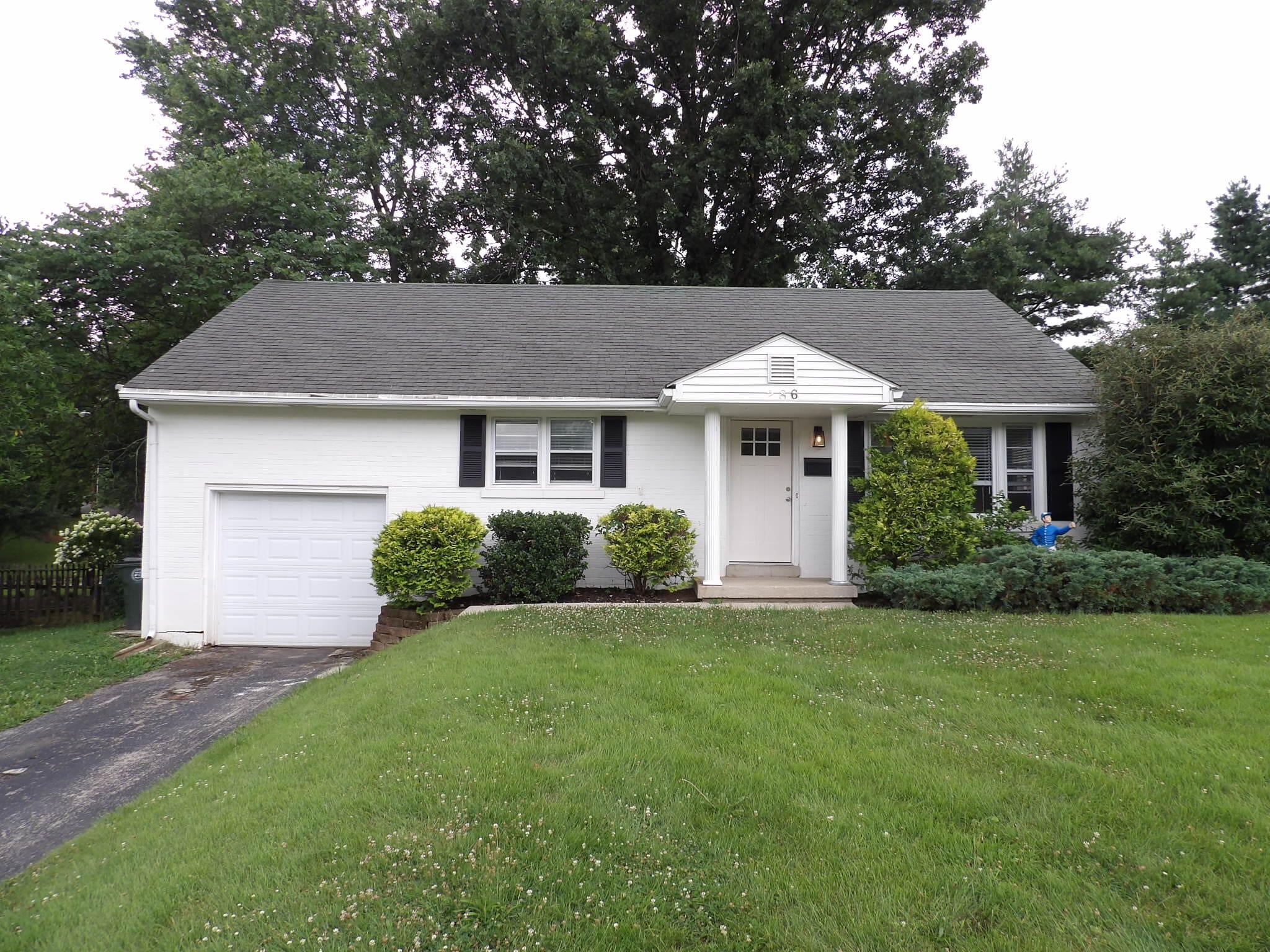 286 Zandale Drive — photo
