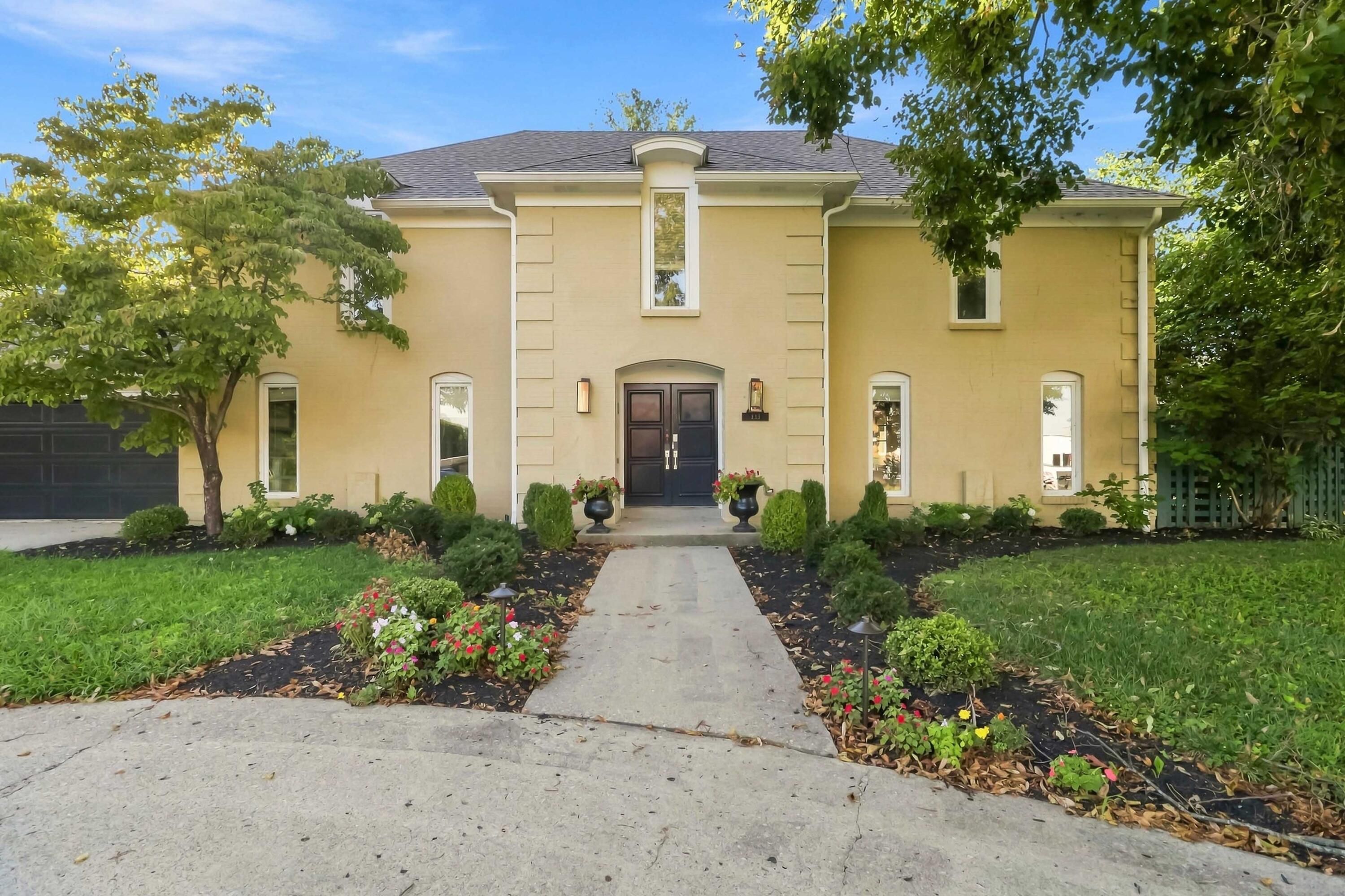 333 Lakeshore Drive — photo
