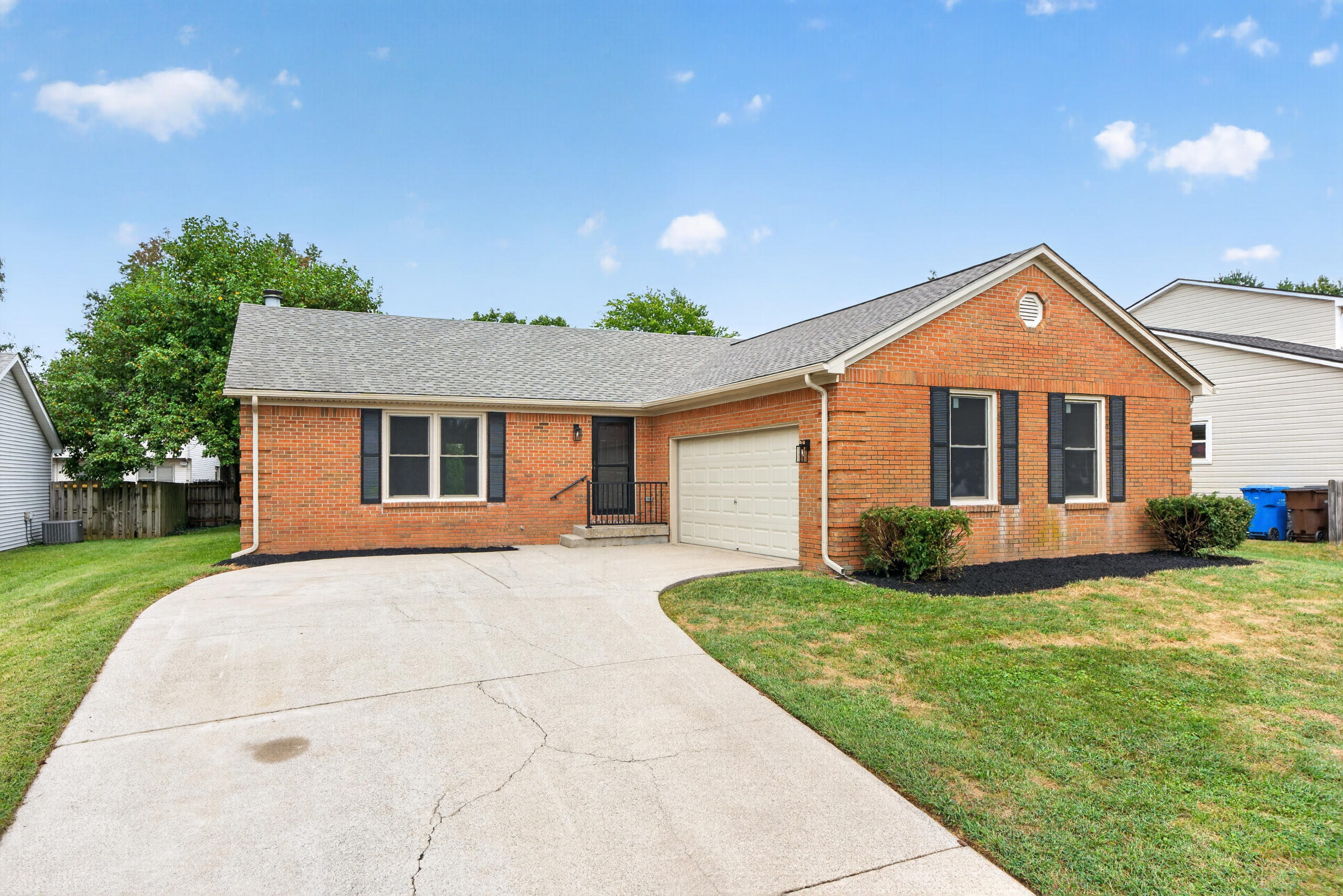 421 Merribrook Court — photo