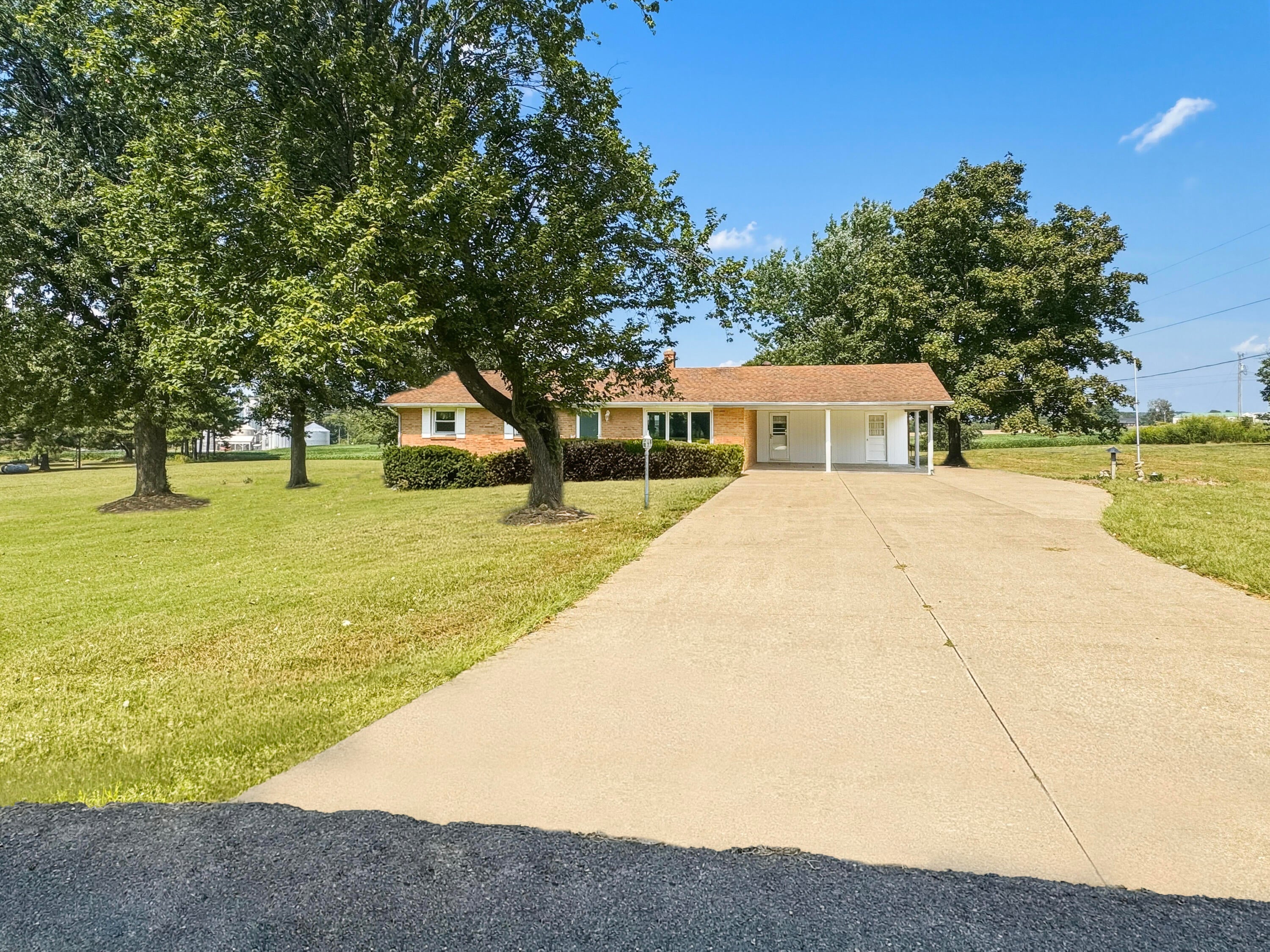 87 Meadow Lane — photo