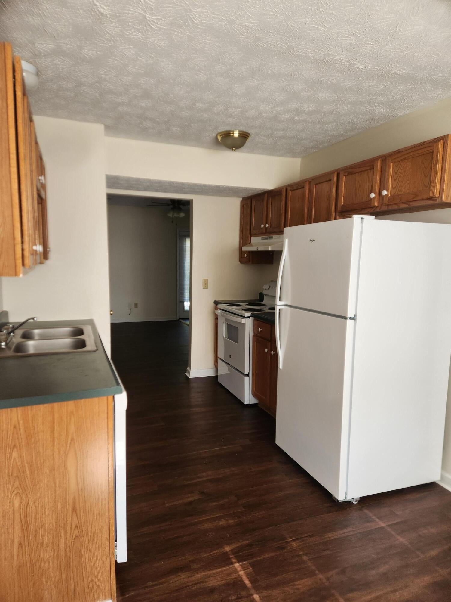 Home in Richmond, KY 40475 — photo 3
