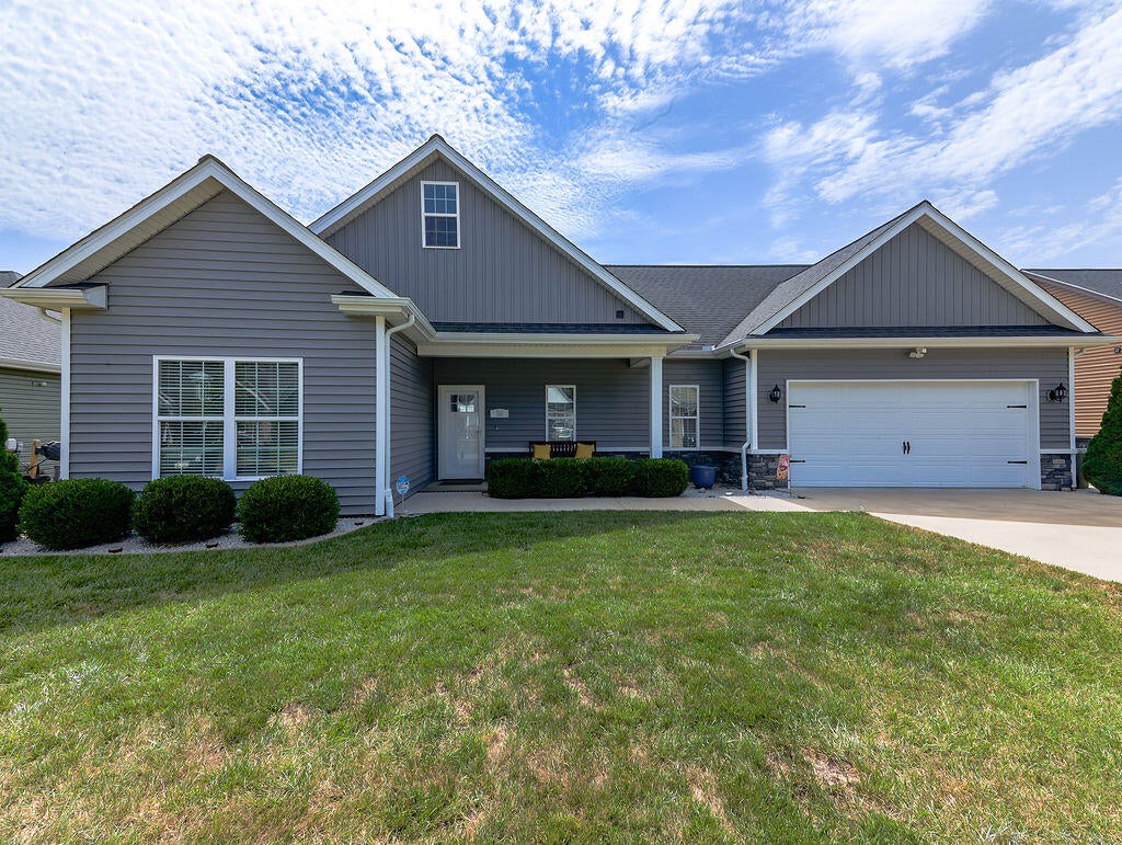 220 Hunters Ridge Drive, Paducah, KY 42001 — photo 2