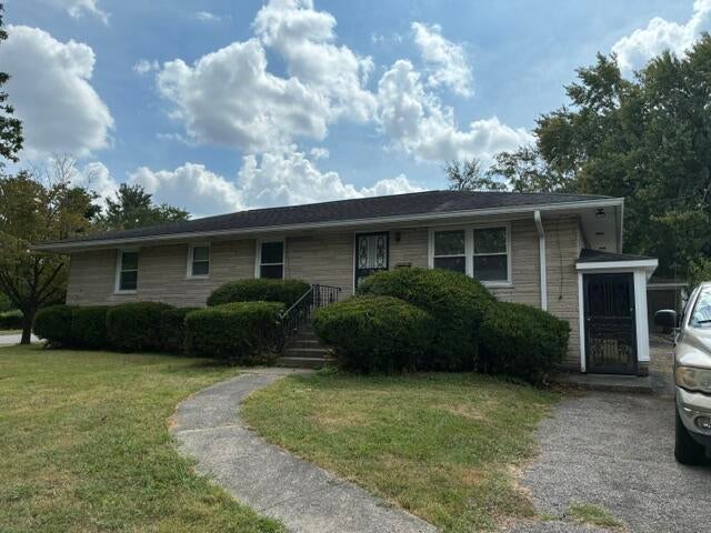 132 Greenbriar Road — photo