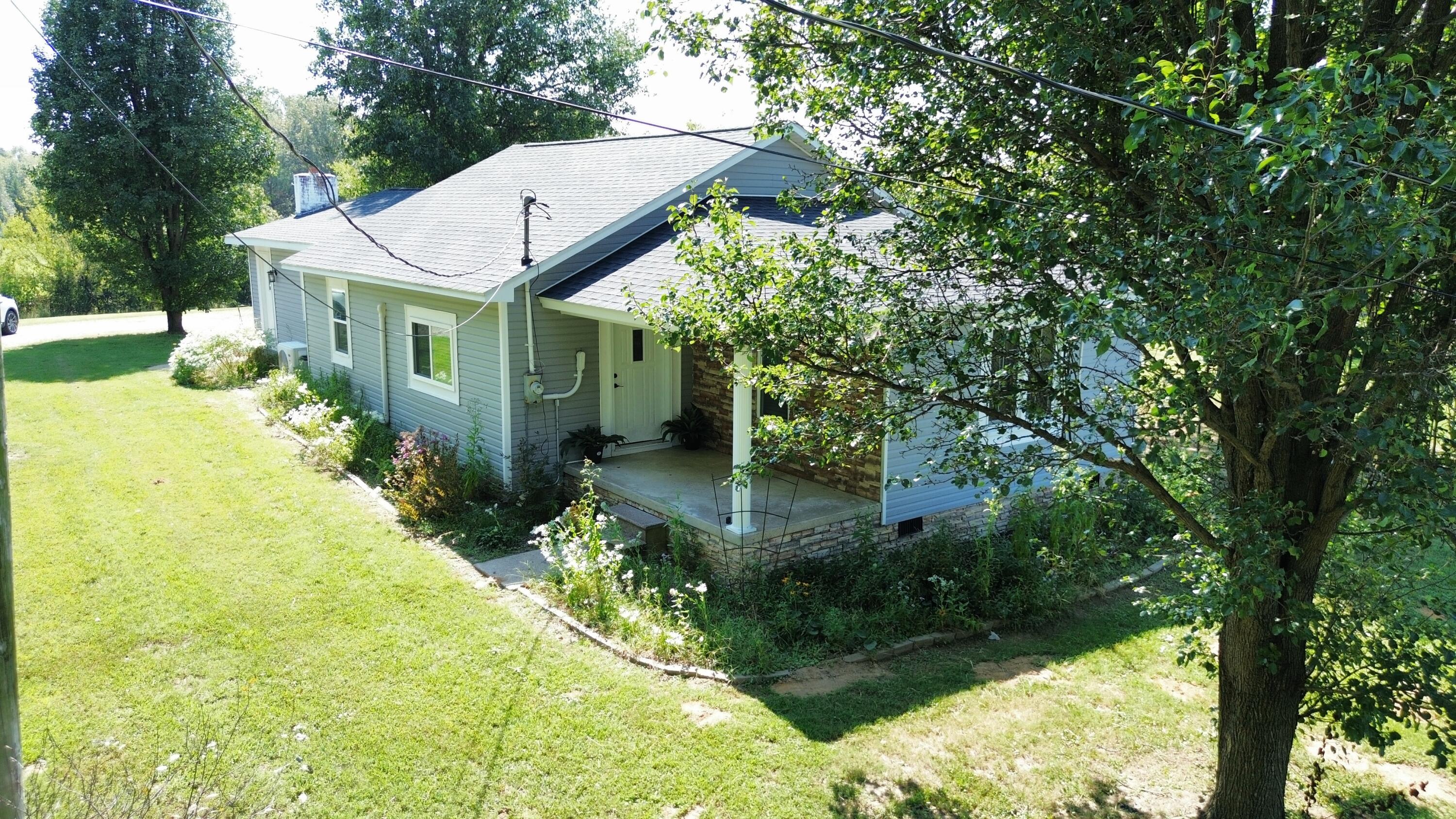 6687 US-68 — photo