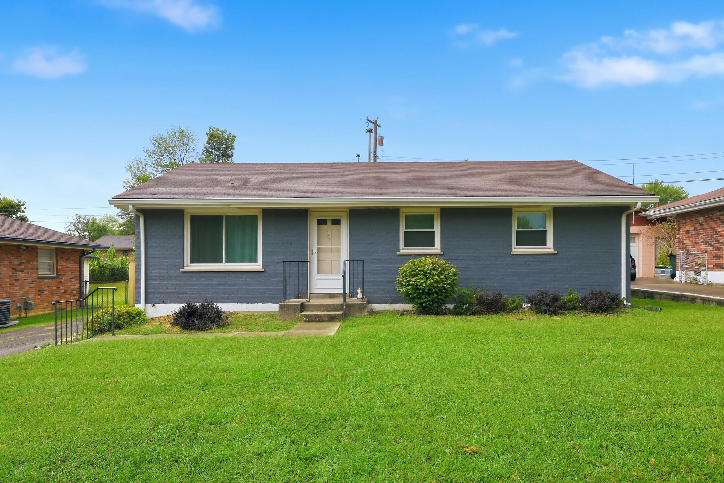 309 Larkwood Drive — photo