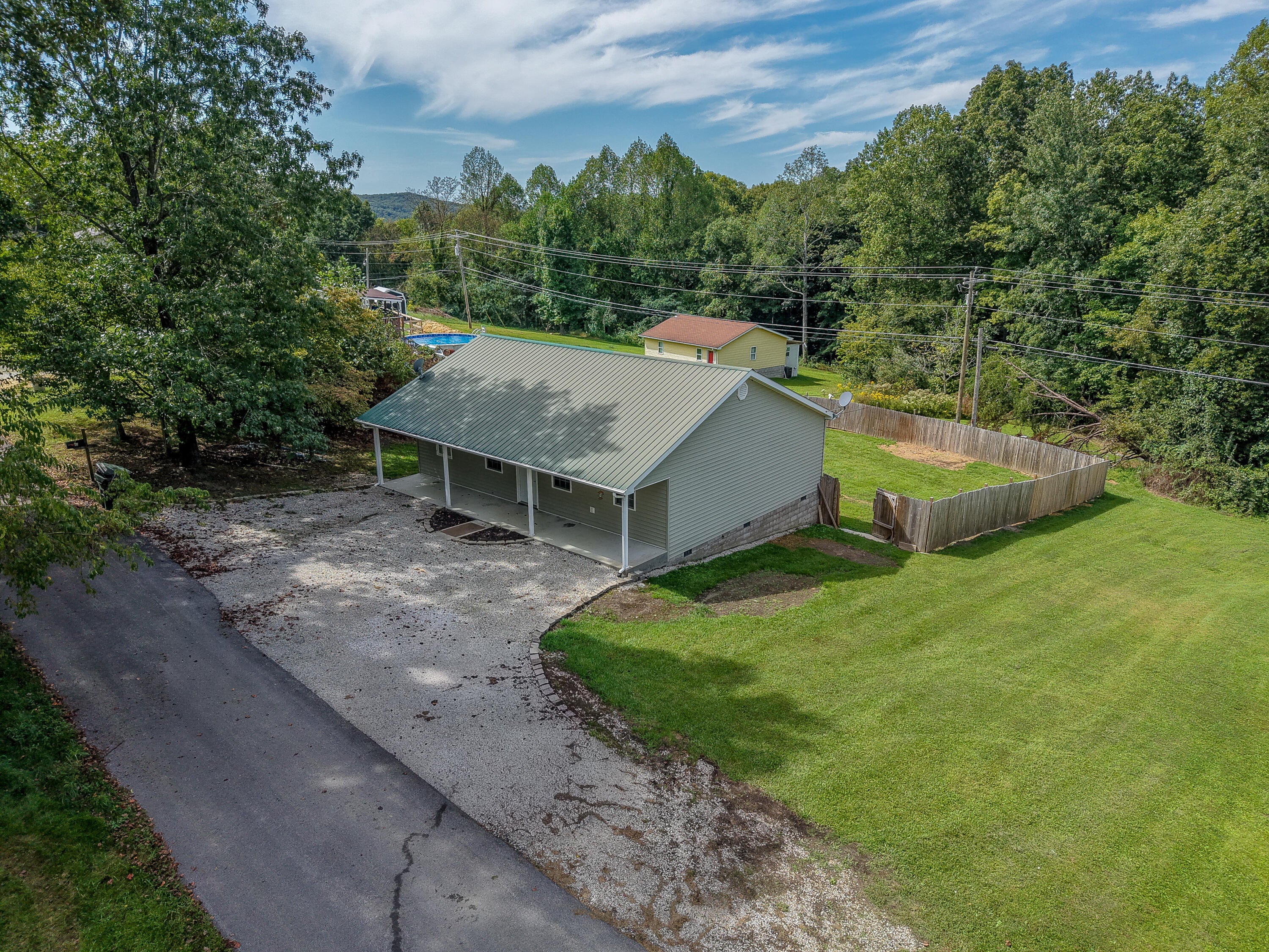 211 Ridgeway Drive, Morehead, KY 40351 — photo 3