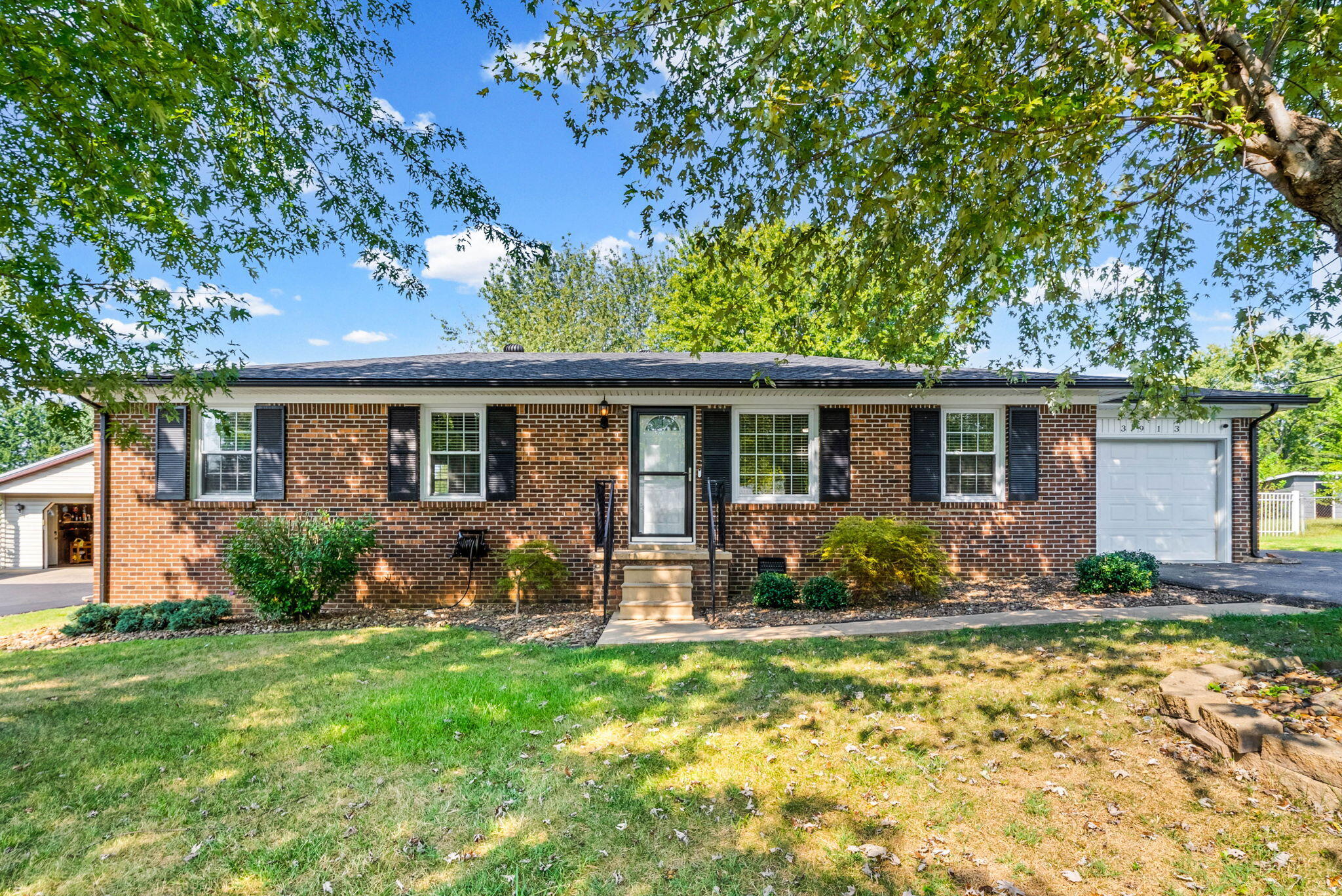 3913 Tanglewood Drive — photo