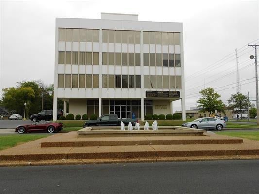 100 100 Fountain Ave Suite 205 Avenue 220 — photo