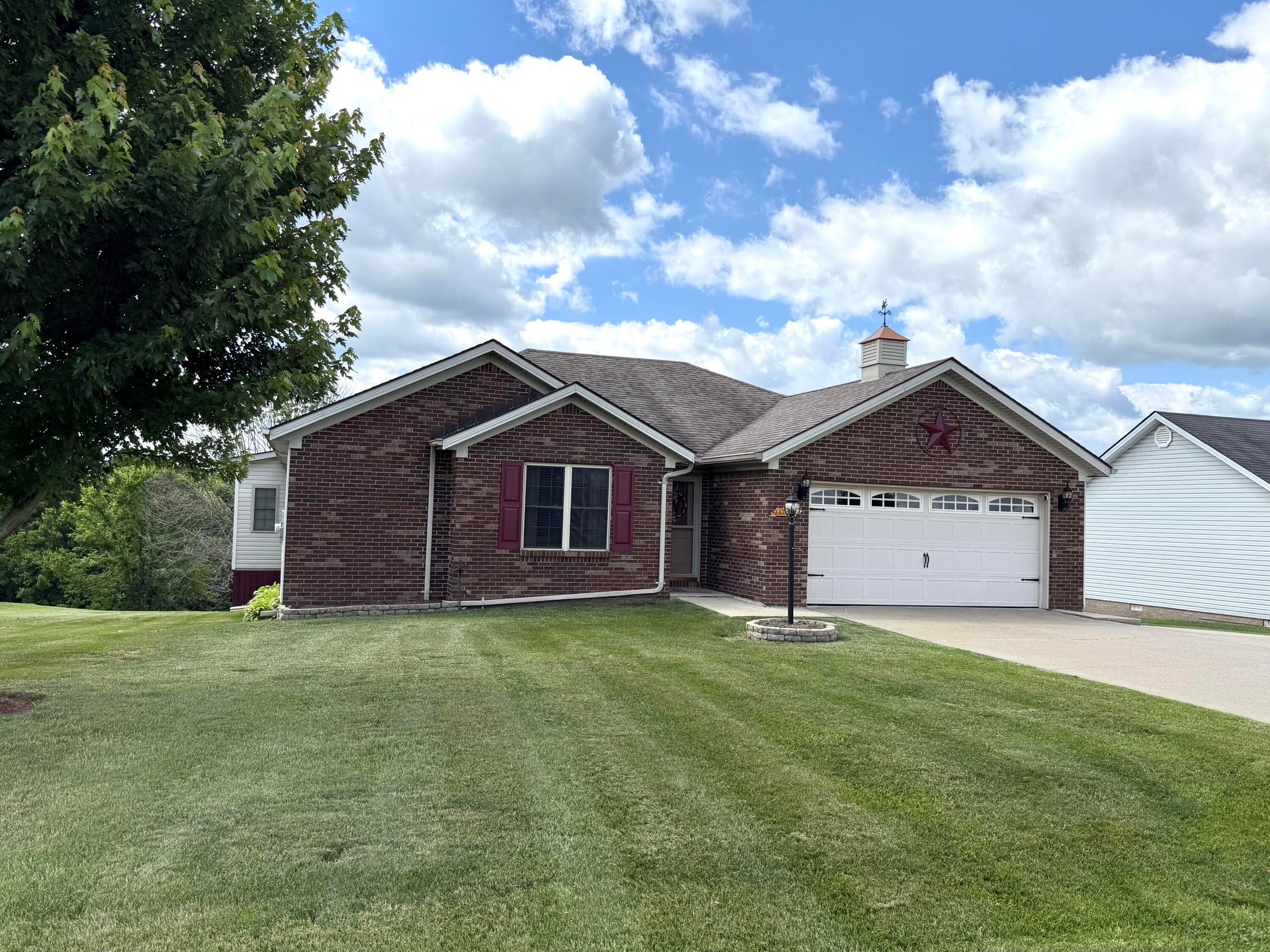 143 Deer Run Drive — photo