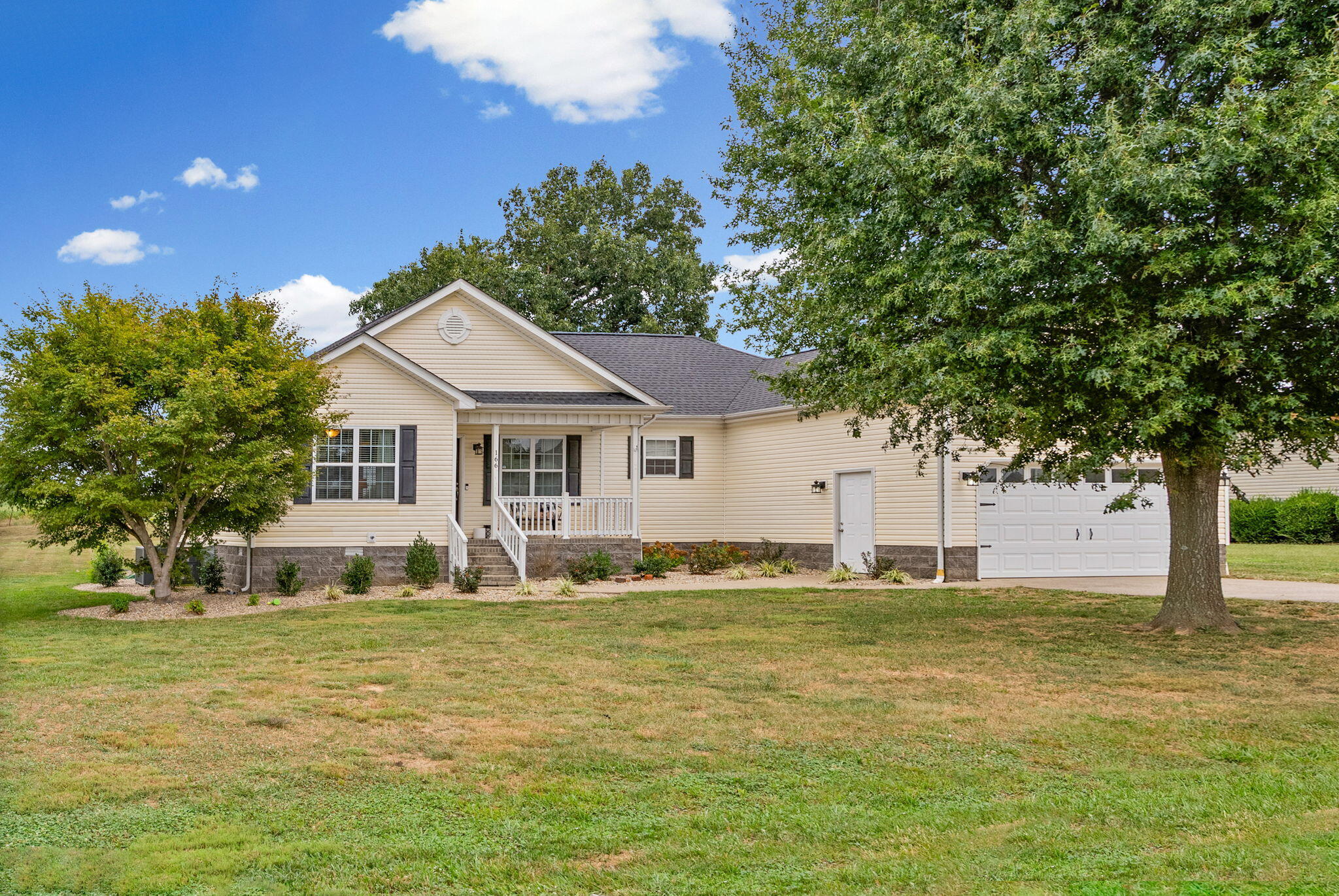 166 Melrose Lane — photo