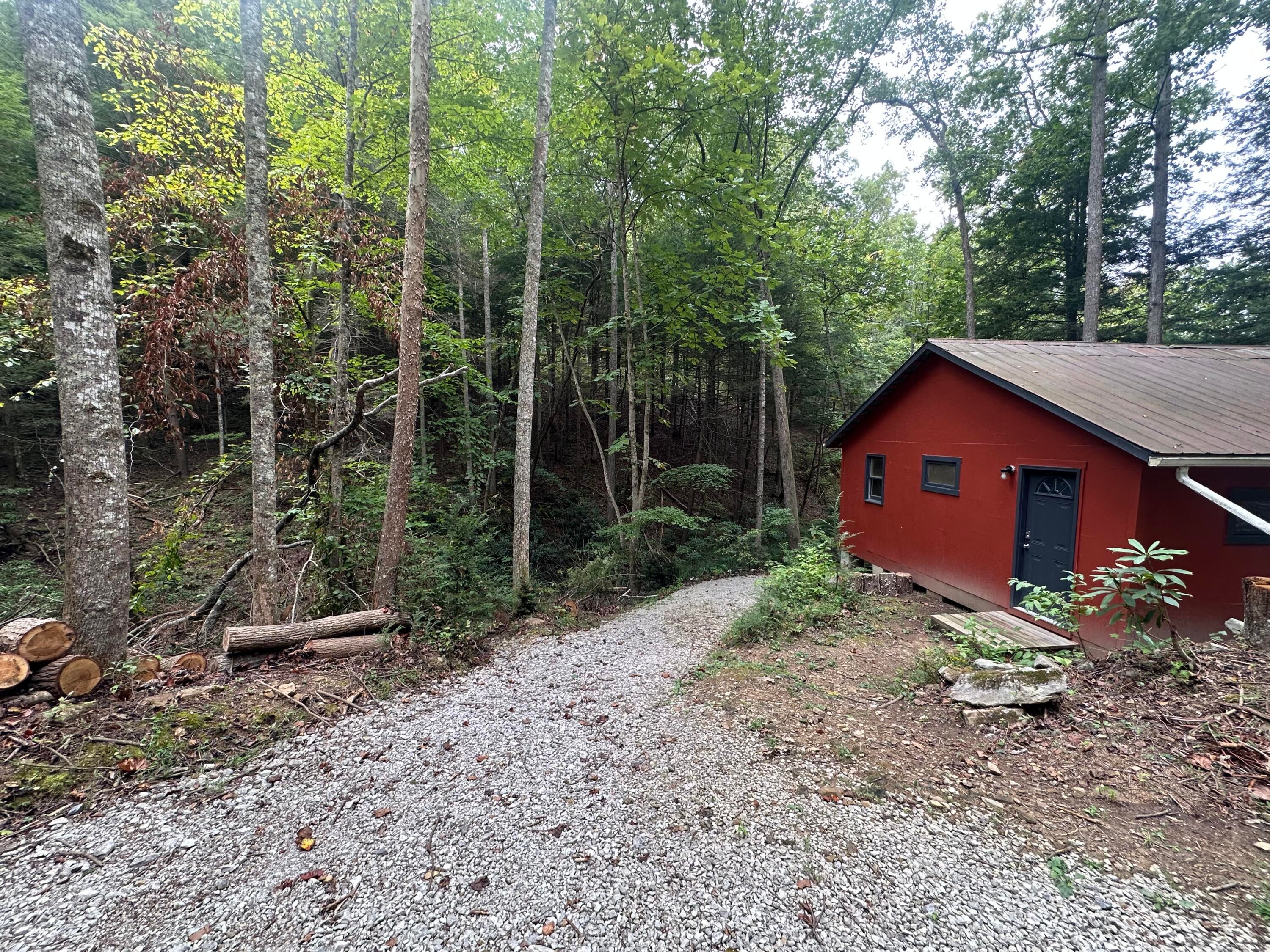 352 r shell cir, LONDON KY 40741 — photo 2