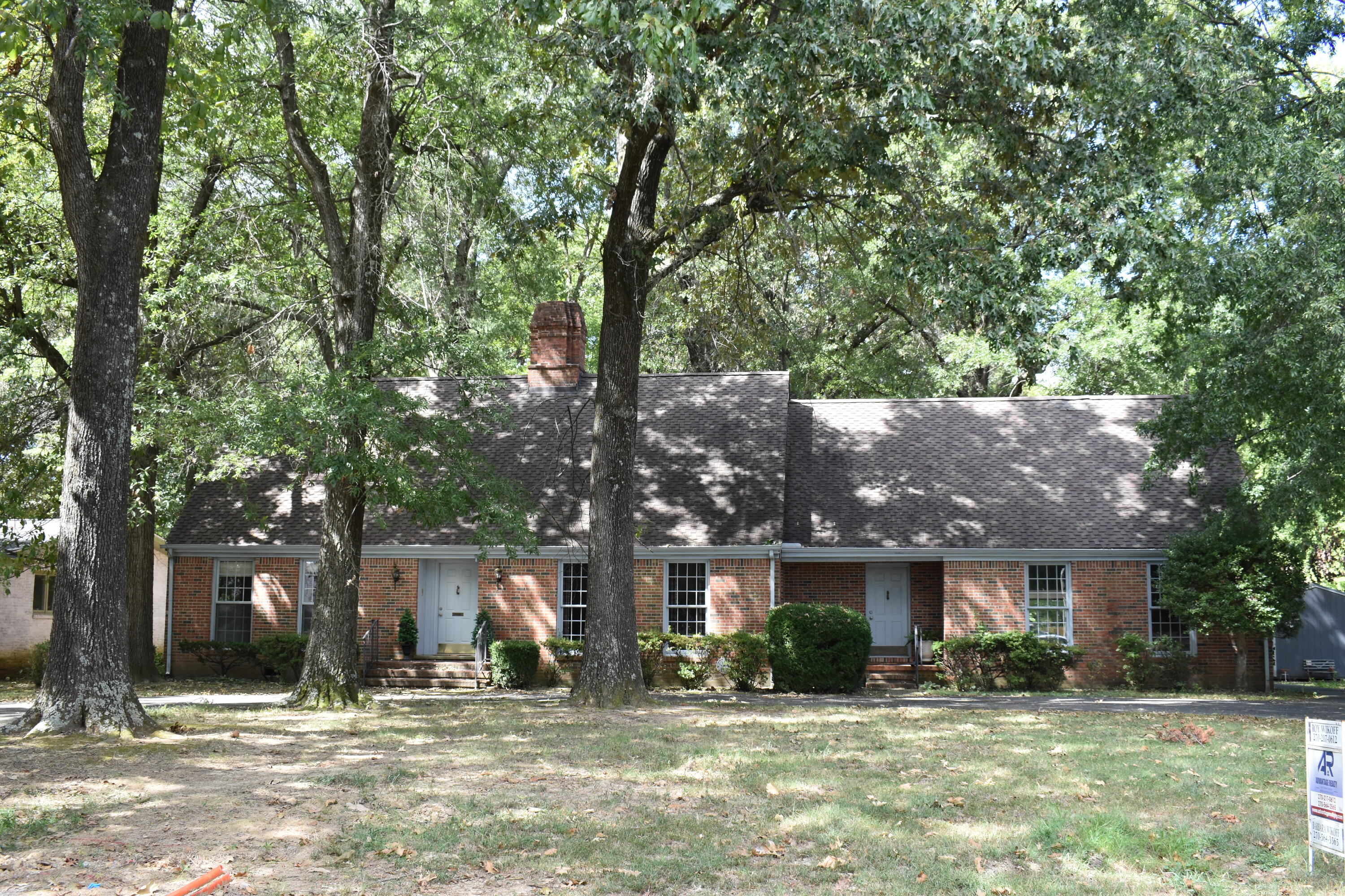 2031 Natchez Lane — photo