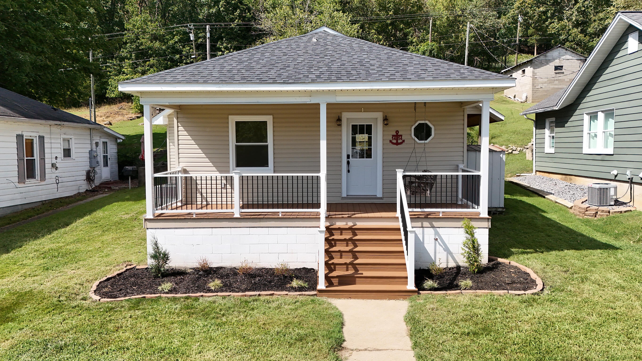 1414 Lake Barkley Drive — photo