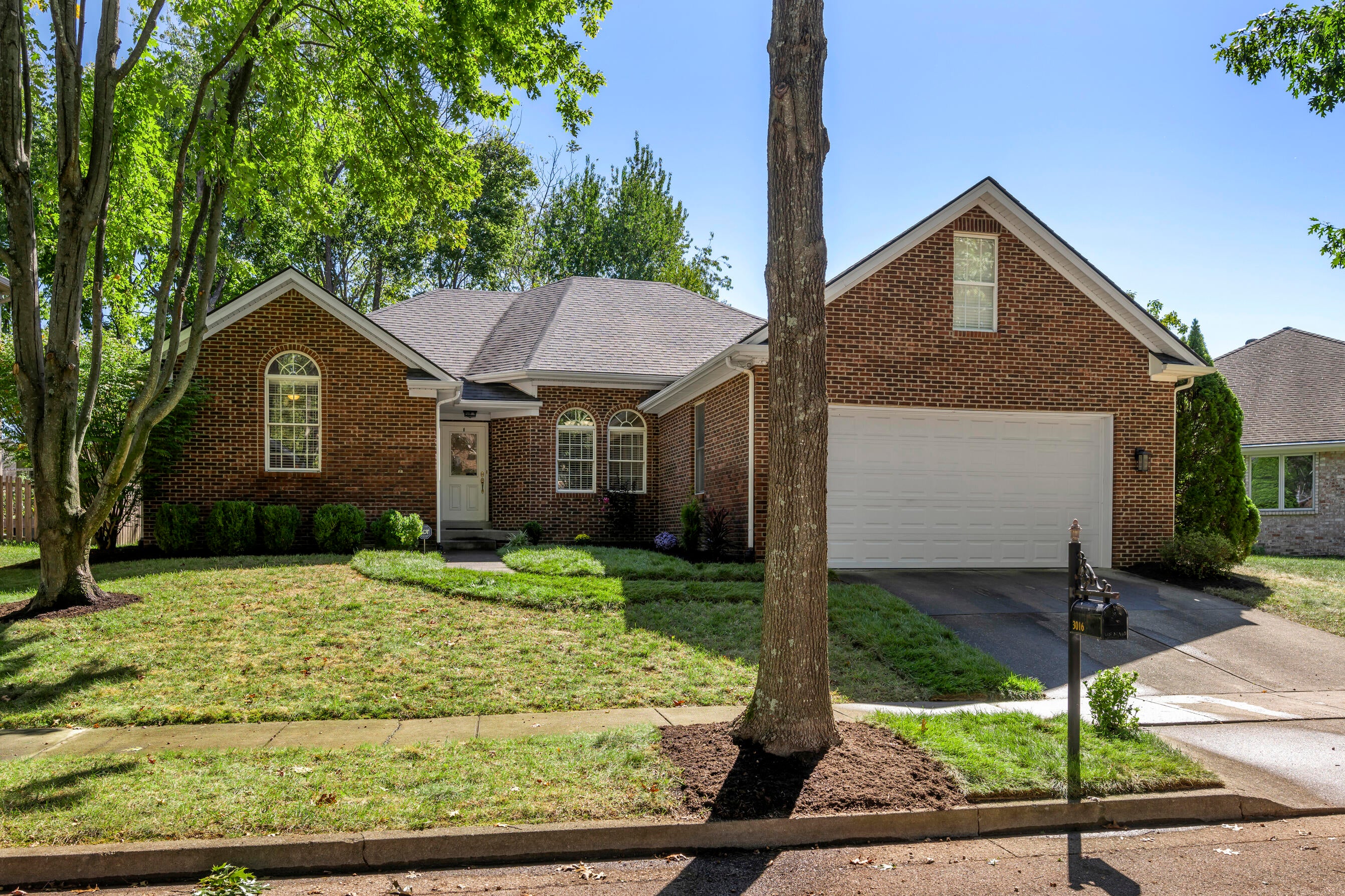 3016 Old Field Way — photo