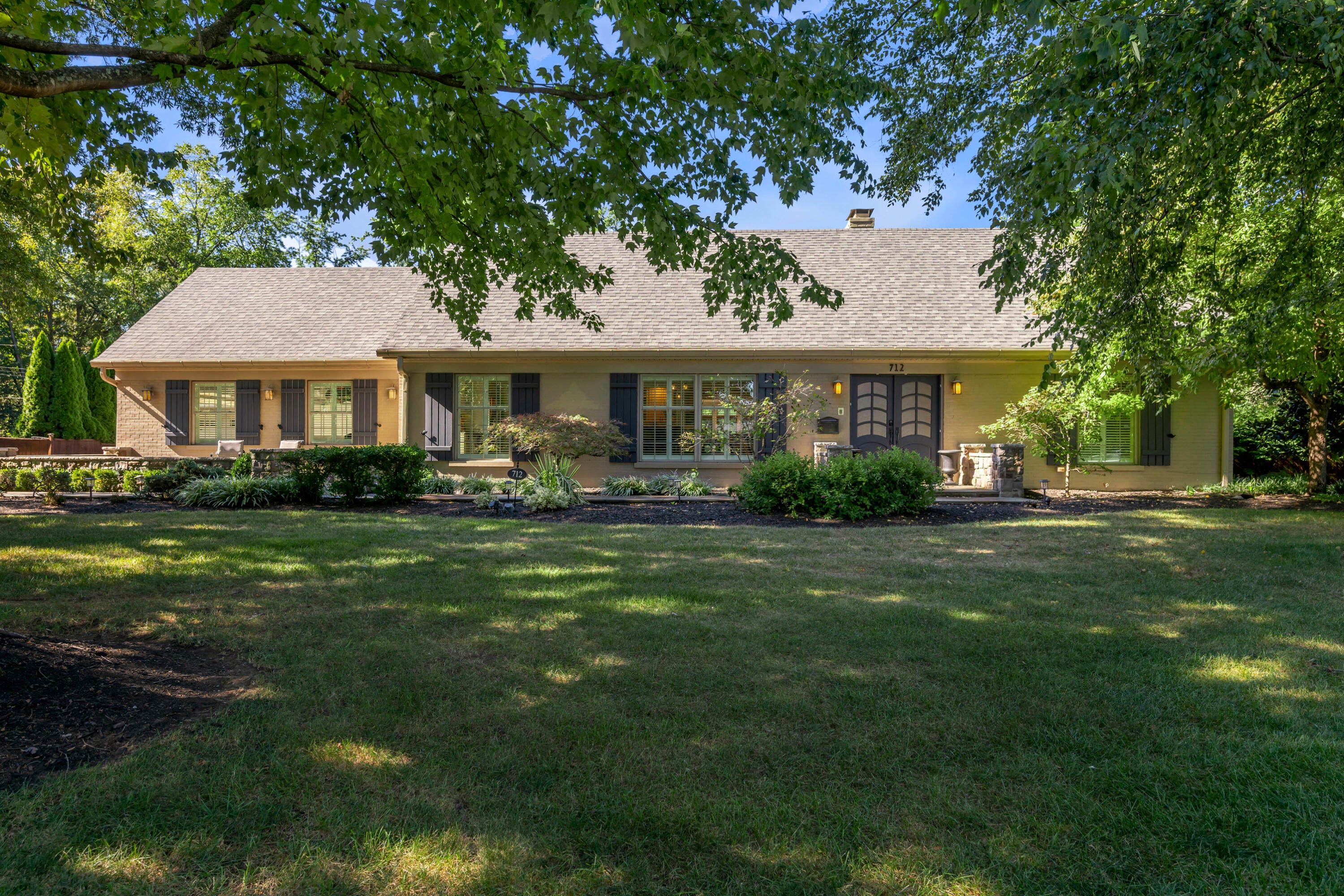 712 Burkshire Drive — photo