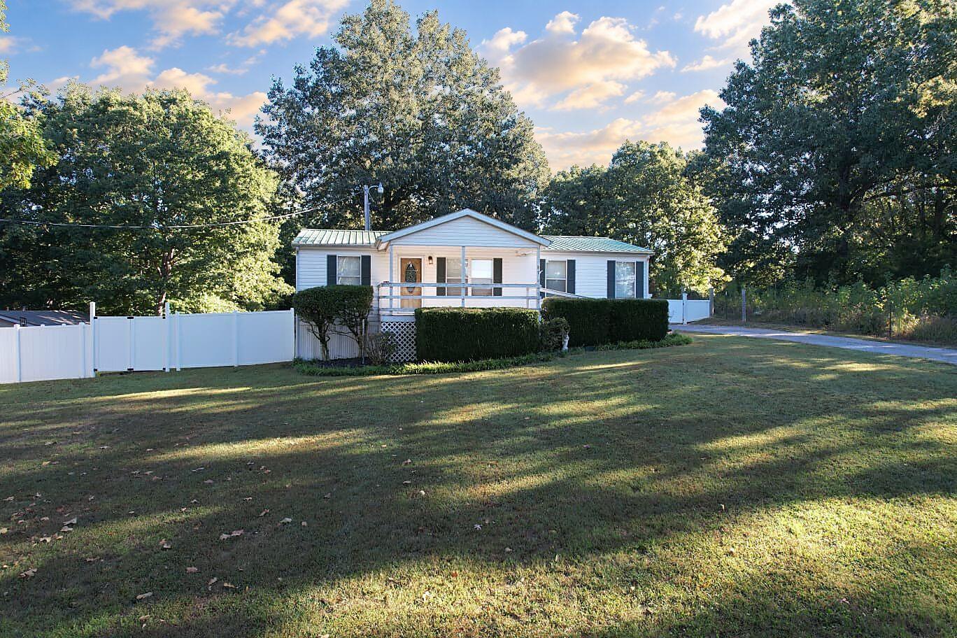 749 Sugar Creek Road — photo