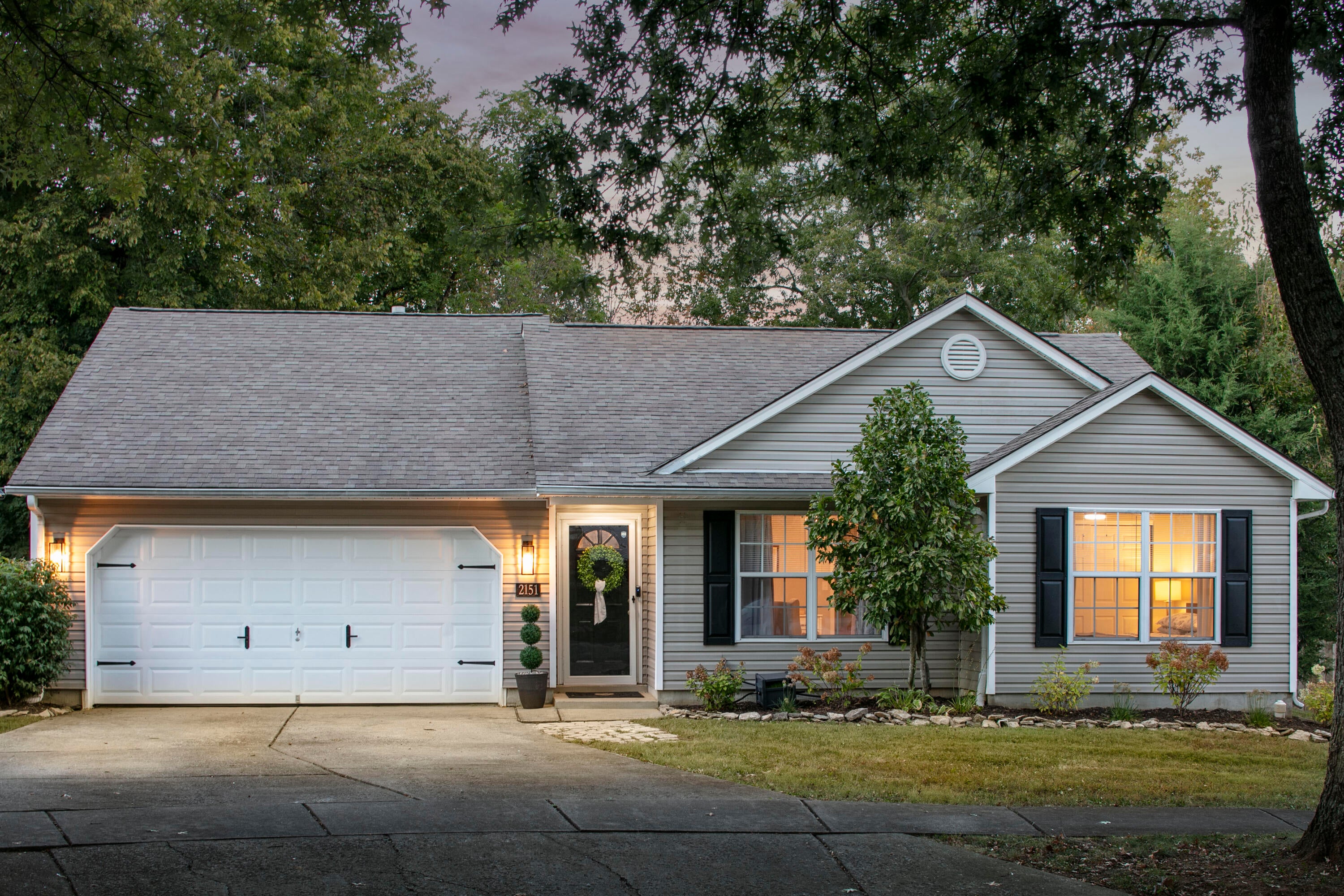2151 Stonewood Lane — photo