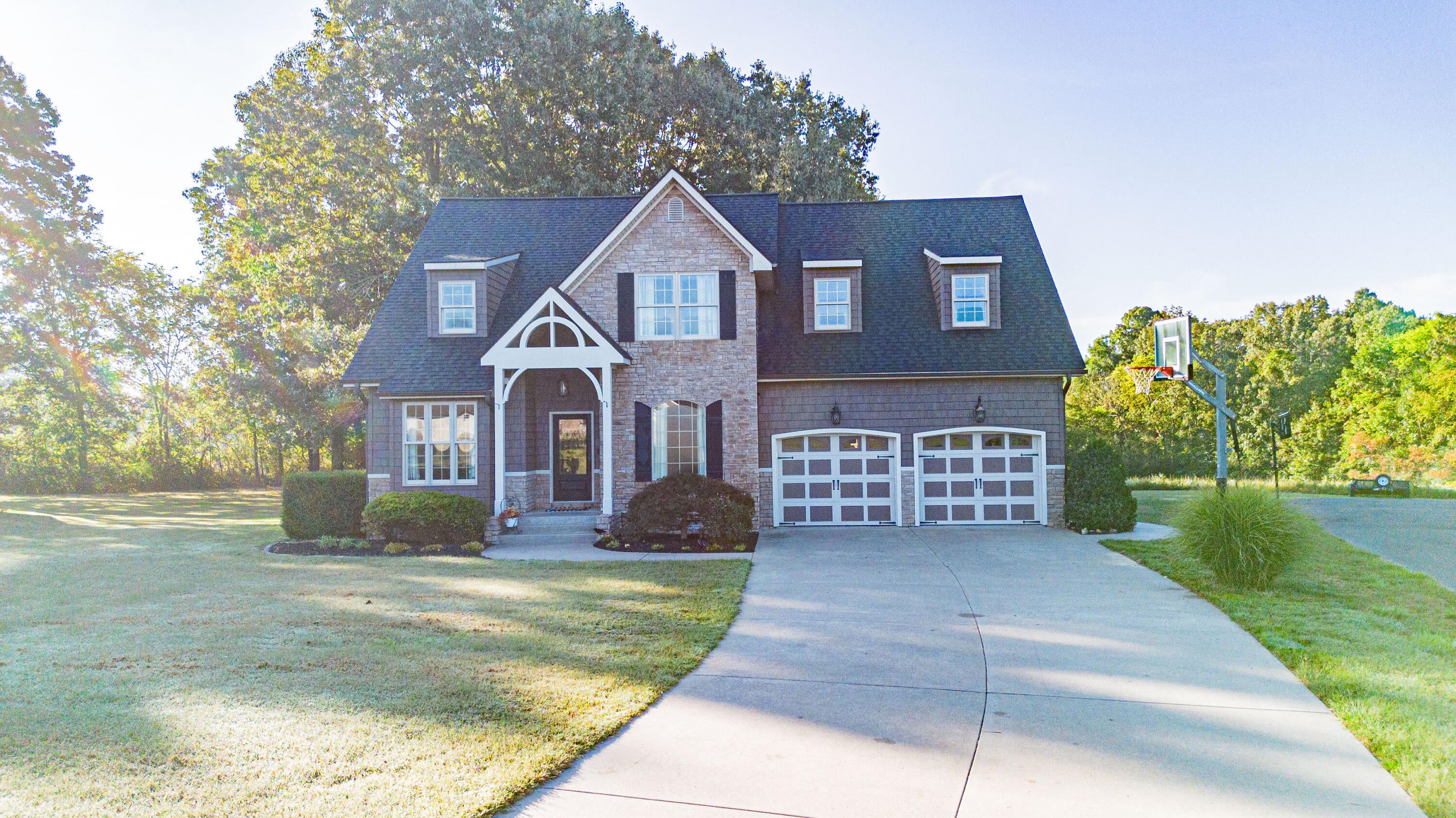 185 Meadow Ridge Drive — photo