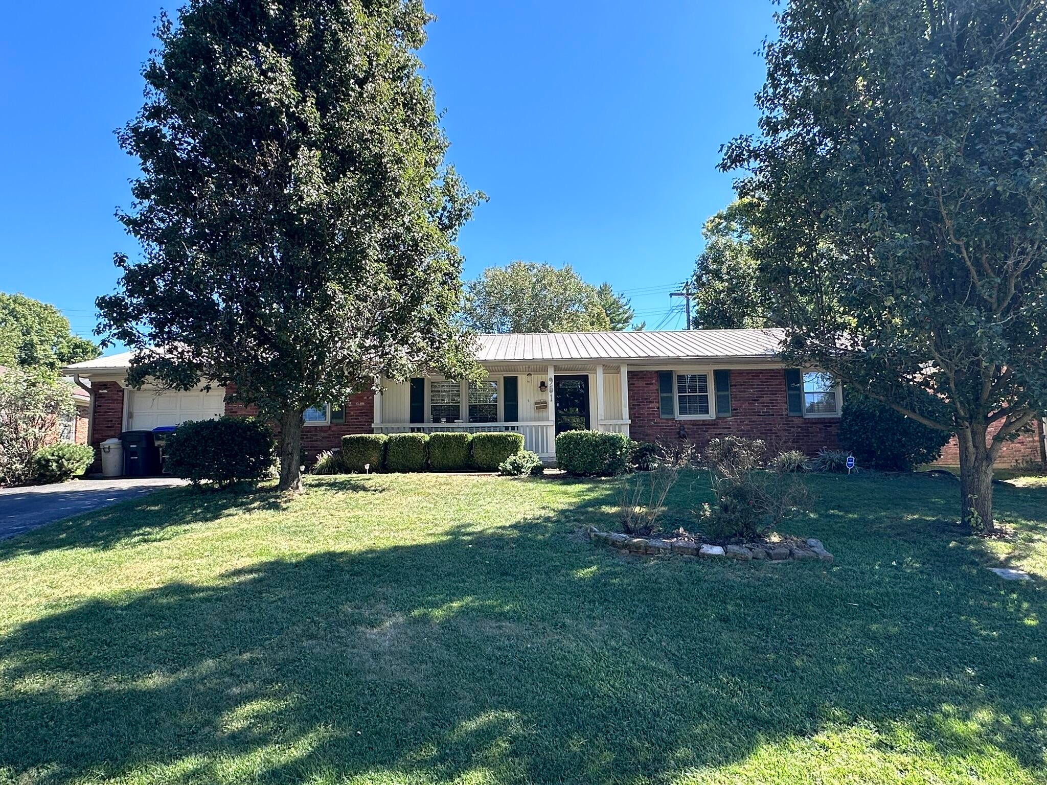 951 Brookhaven Drive — photo