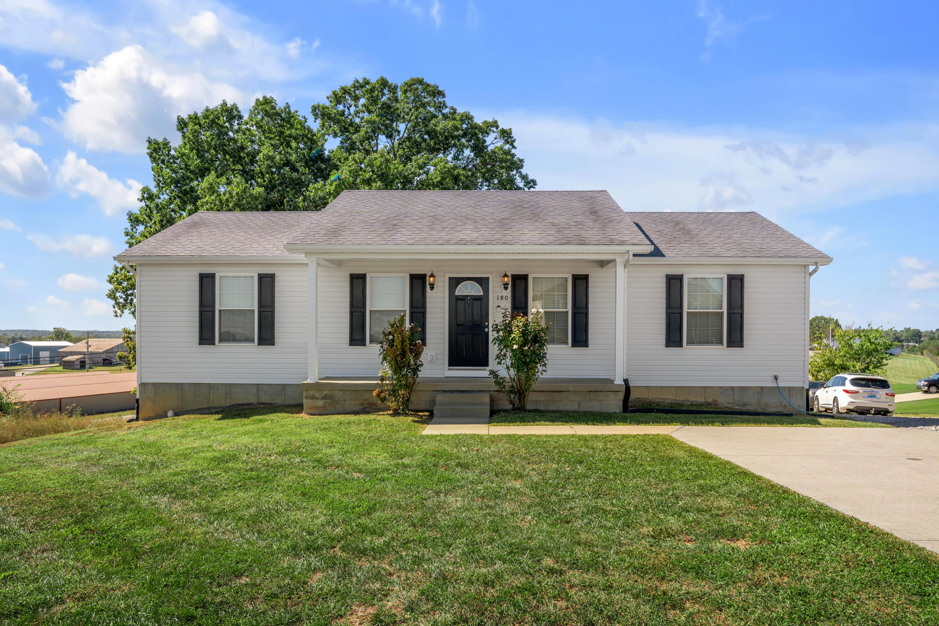 180 Mallard Drive — photo