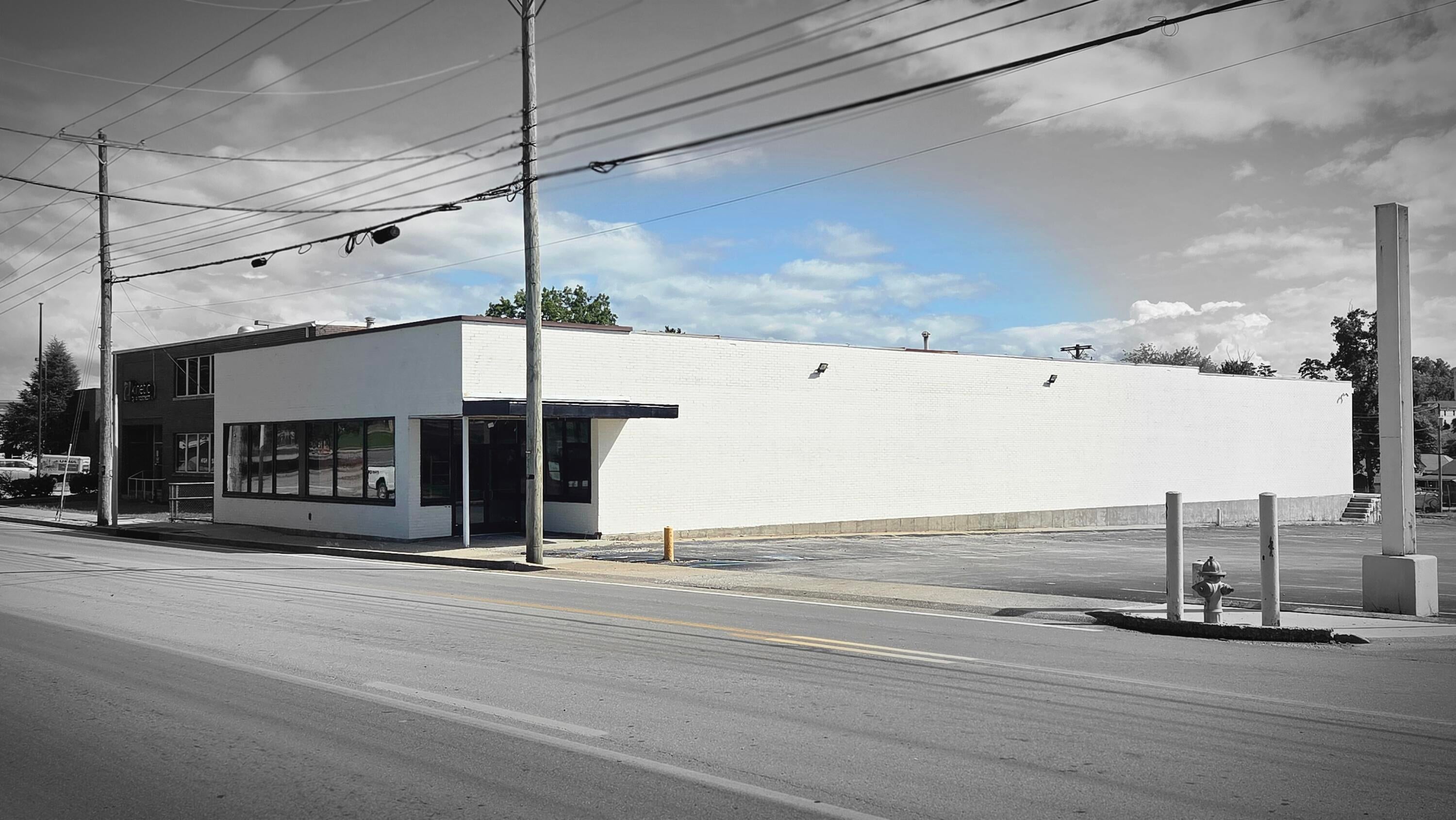 725 N Main Street — photo
