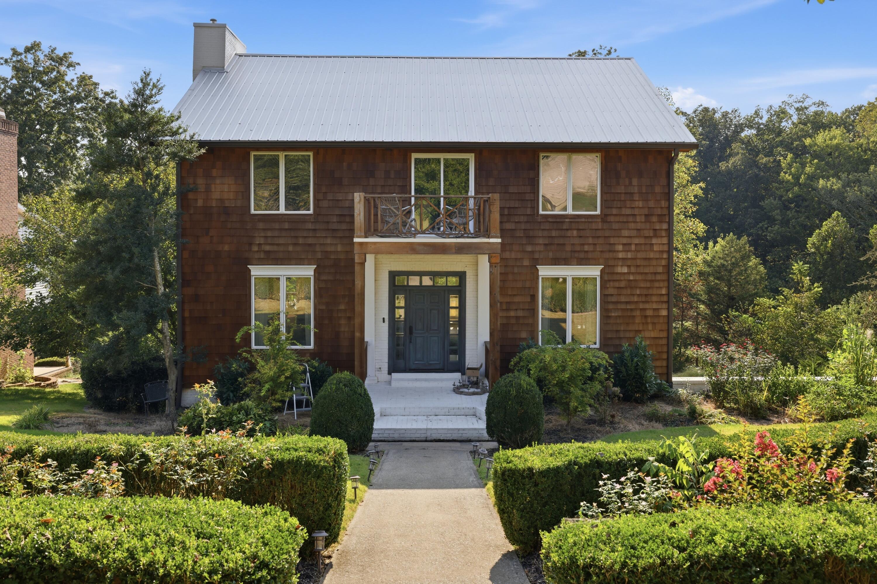 609 W Dogwood Drive — photo