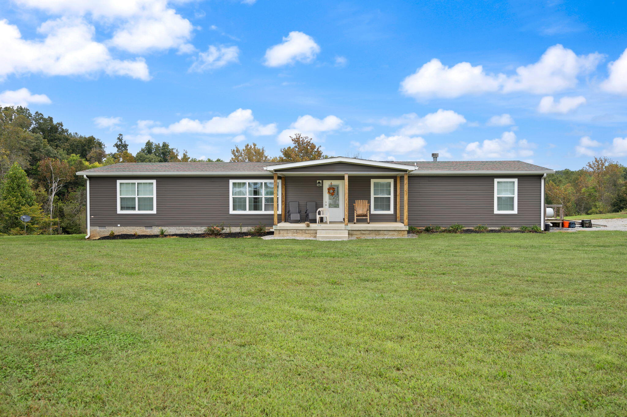7120 US-127 — photo