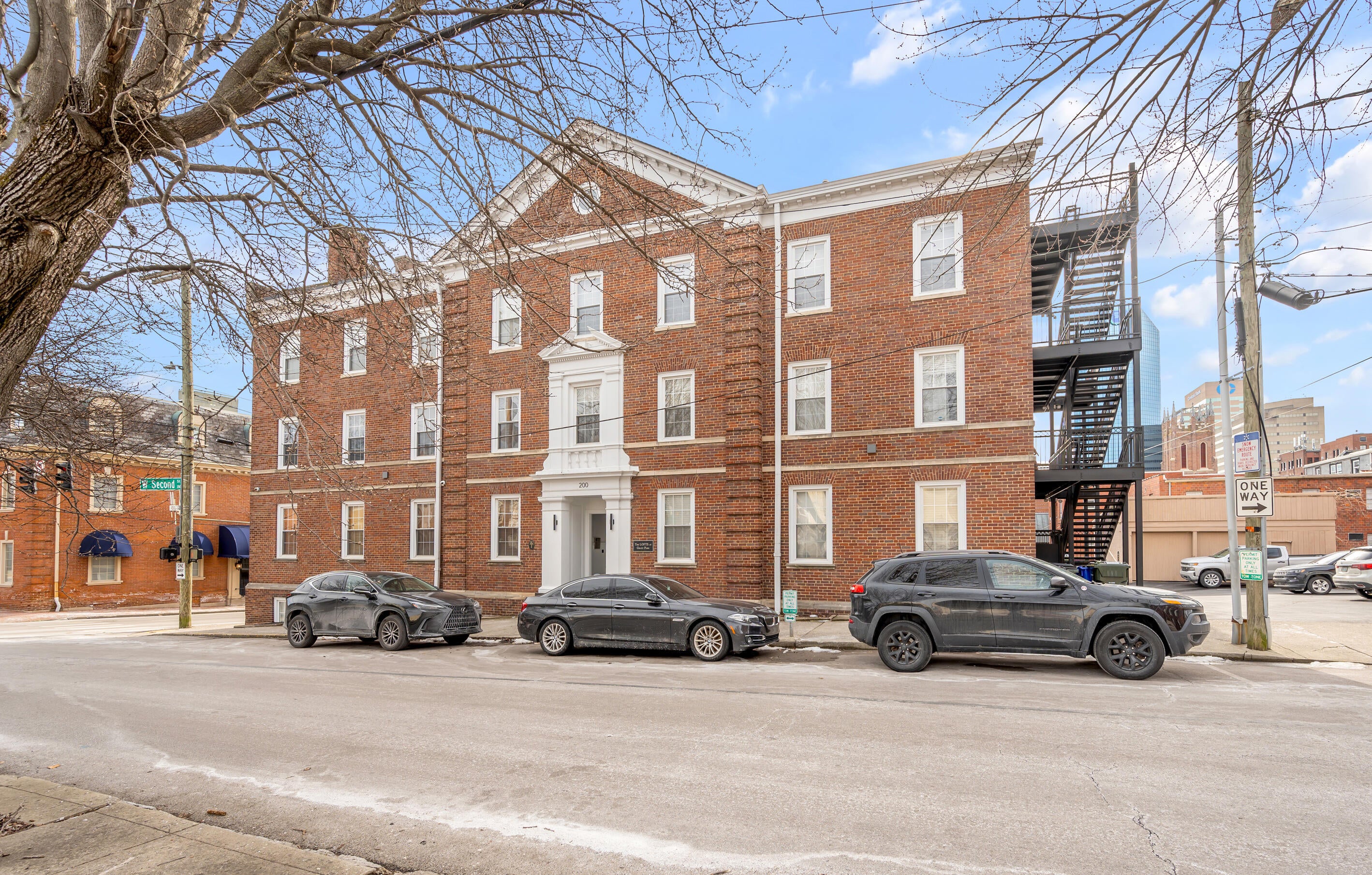 200 W Second Street 400 — photo