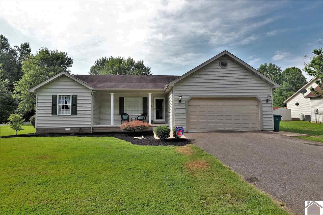 1631 Creekside Drive — photo