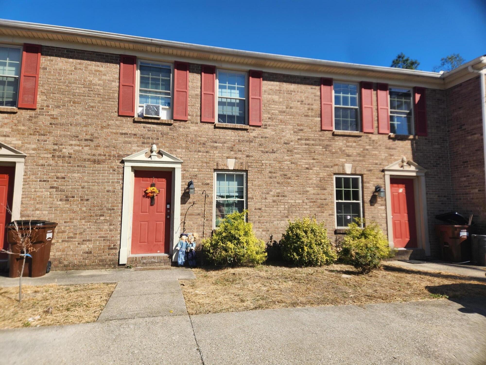 216 Shamrock Lane 5 — photo