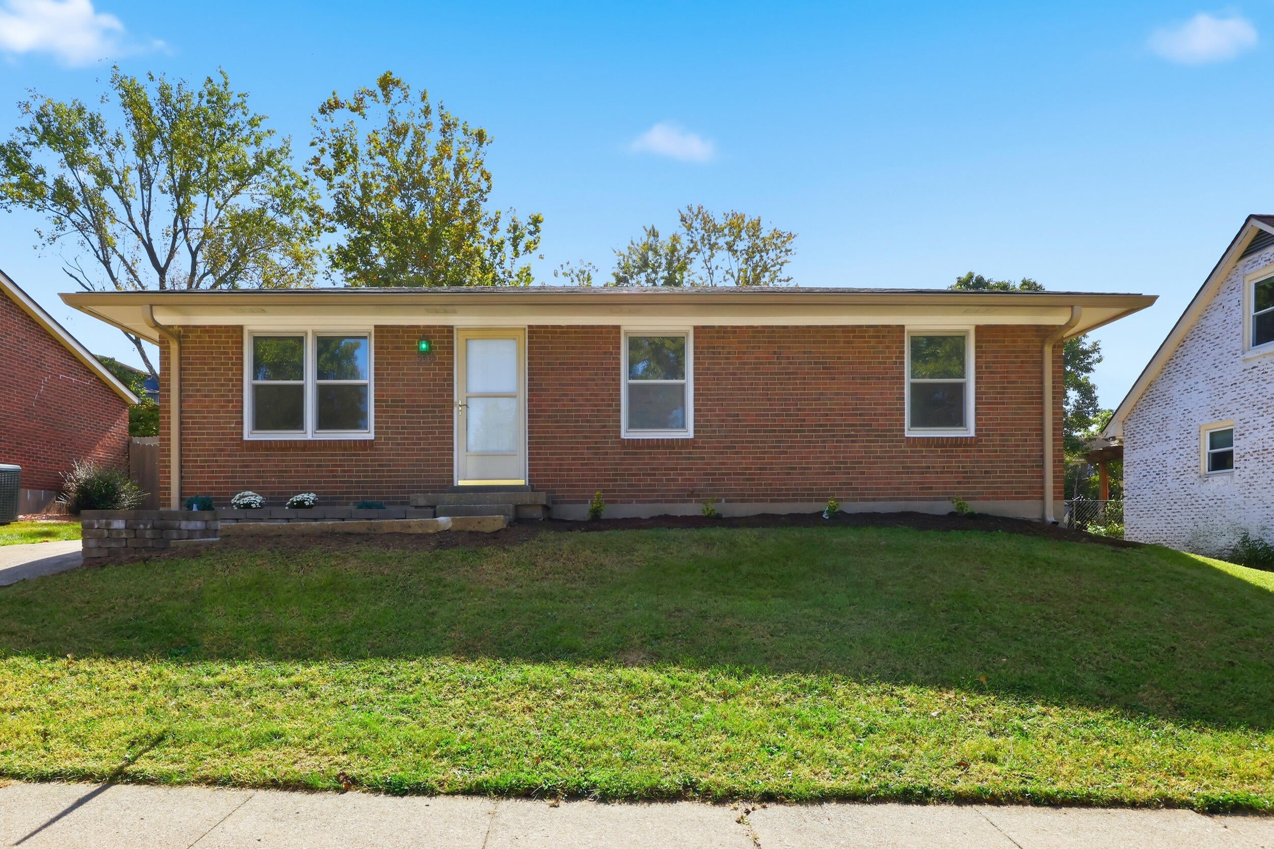 966 Fairhaven Drive — photo
