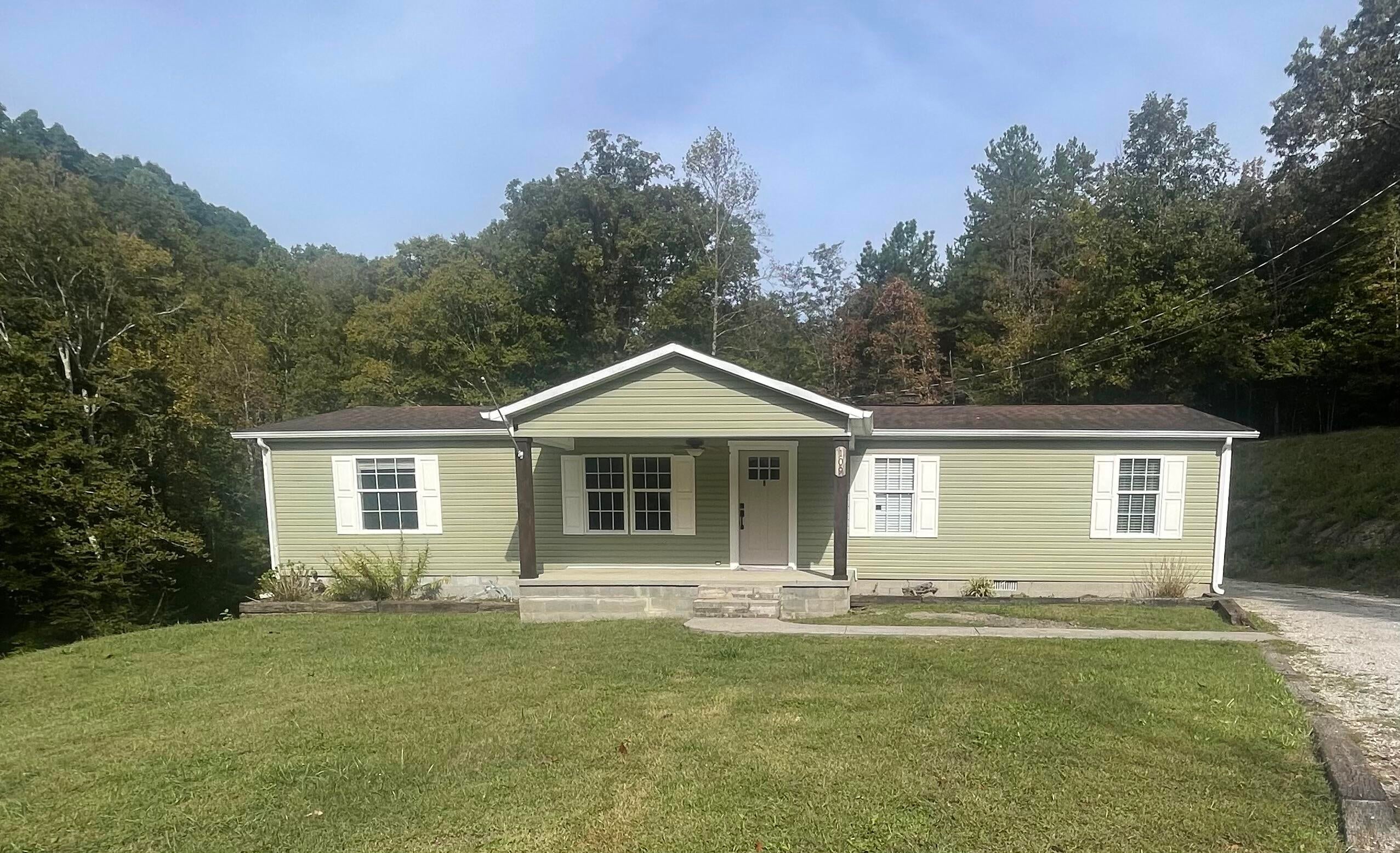 109 Tanyard Cemetery Road — photo