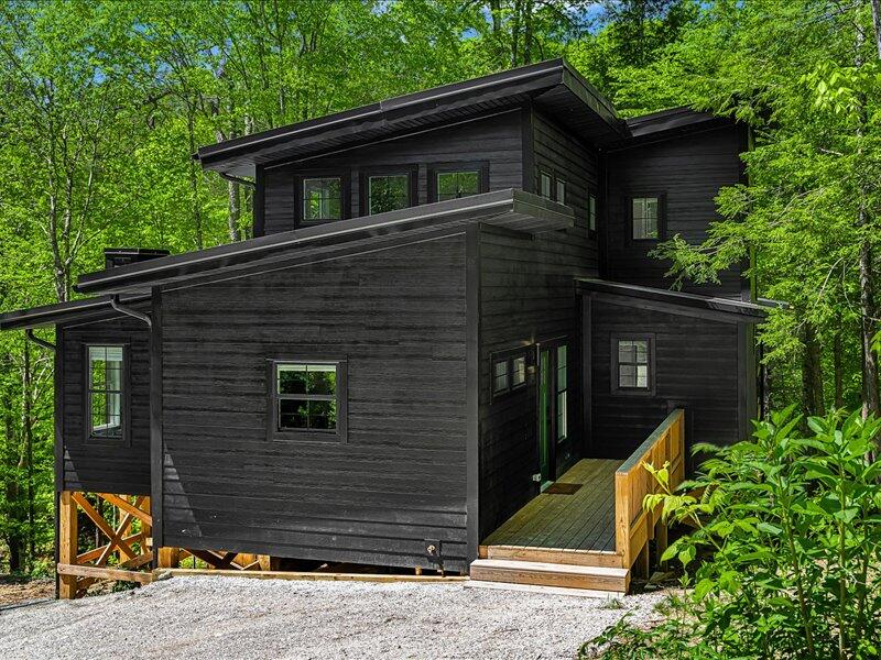 217 Sunset Ridge — photo