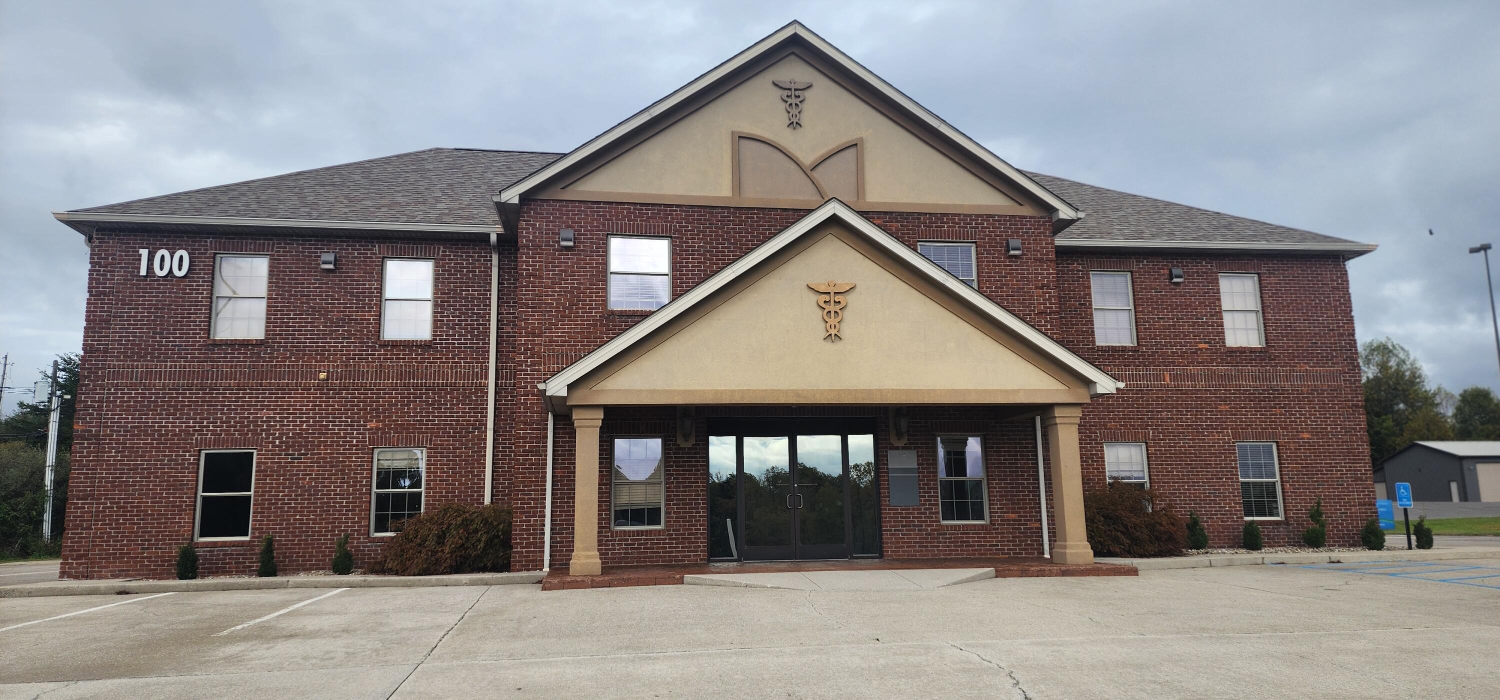 100 Professional Drive Suite 3 — photo