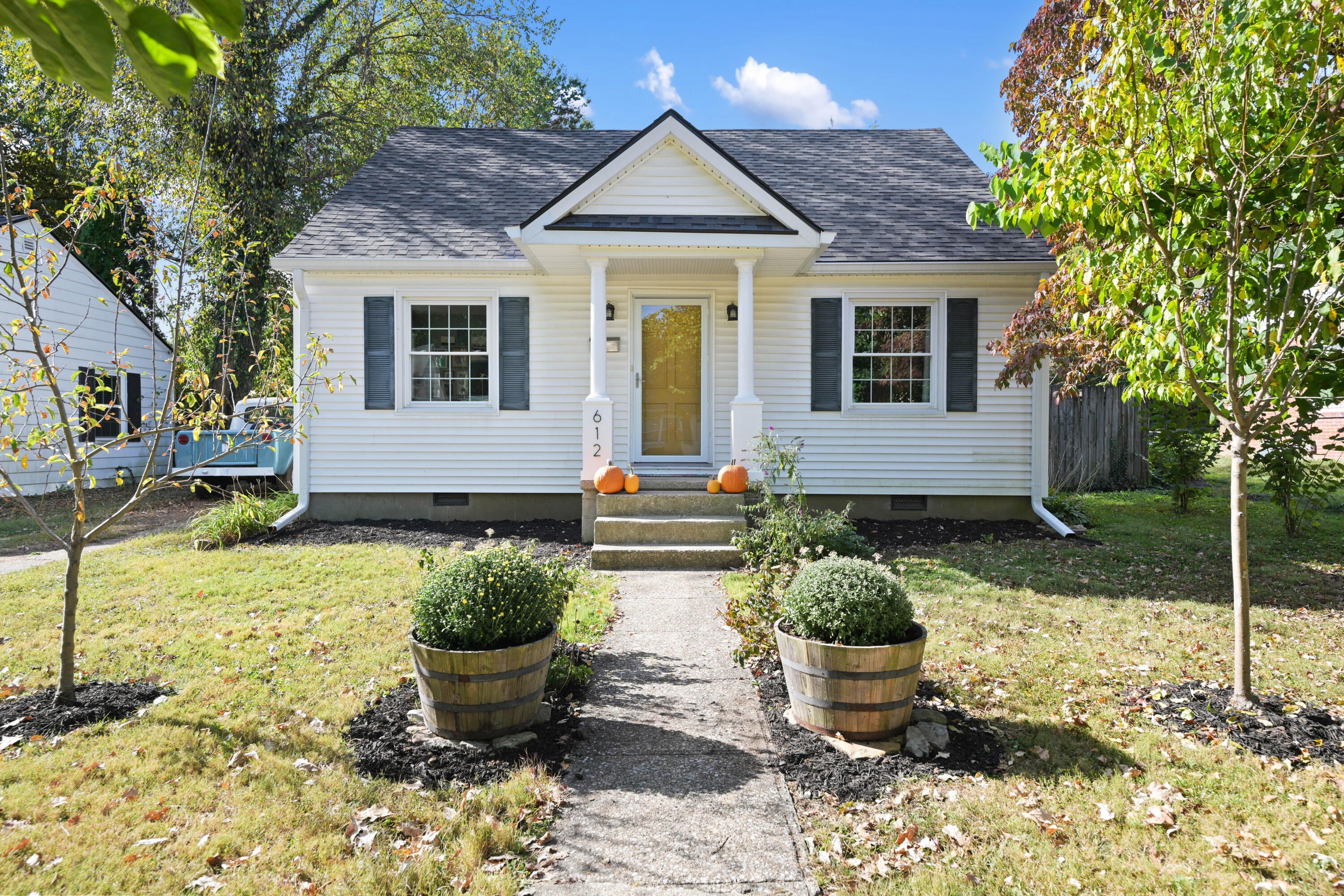 612 Sheridan Drive — photo