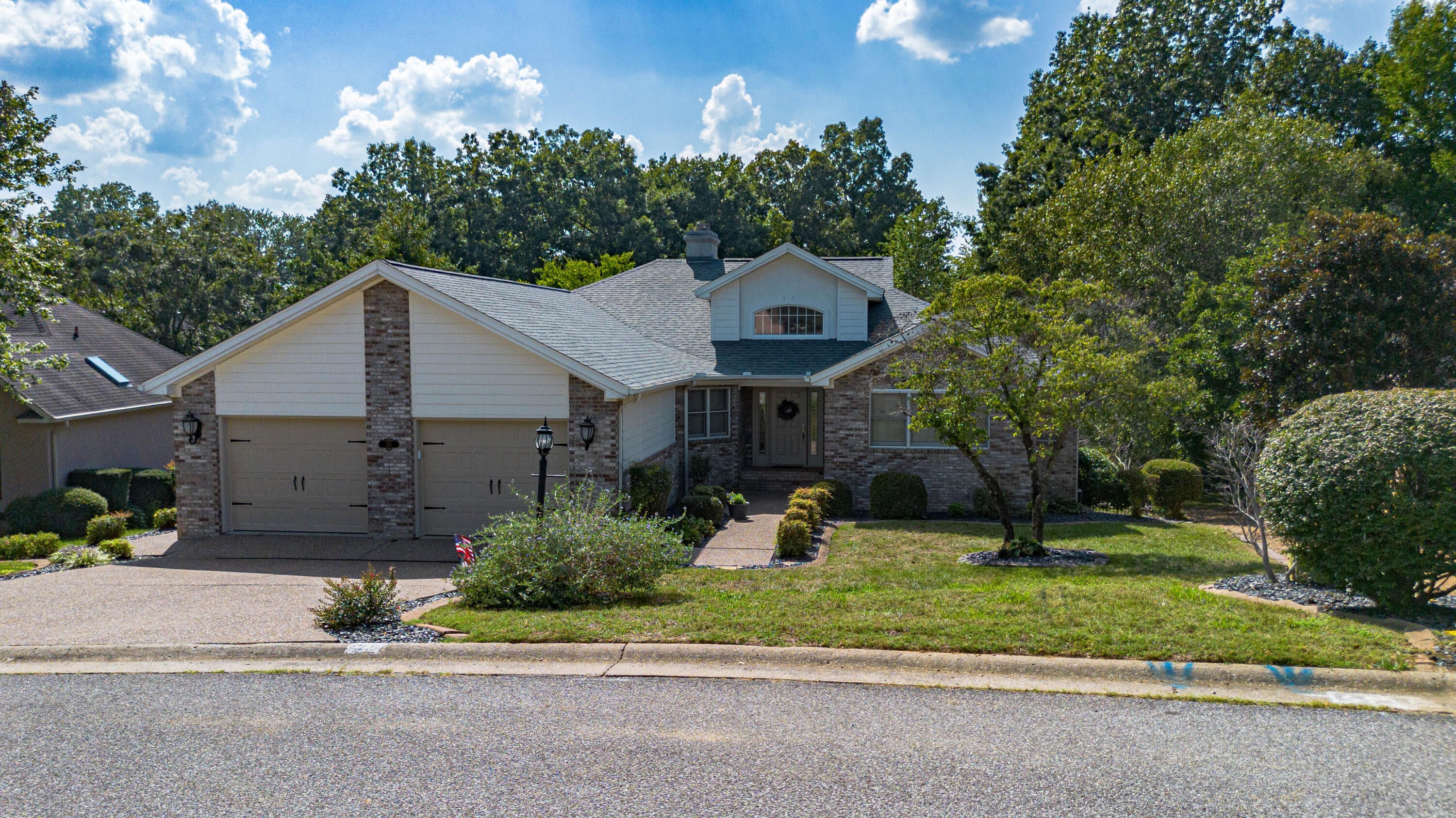 125 Forest View Cove — photo
