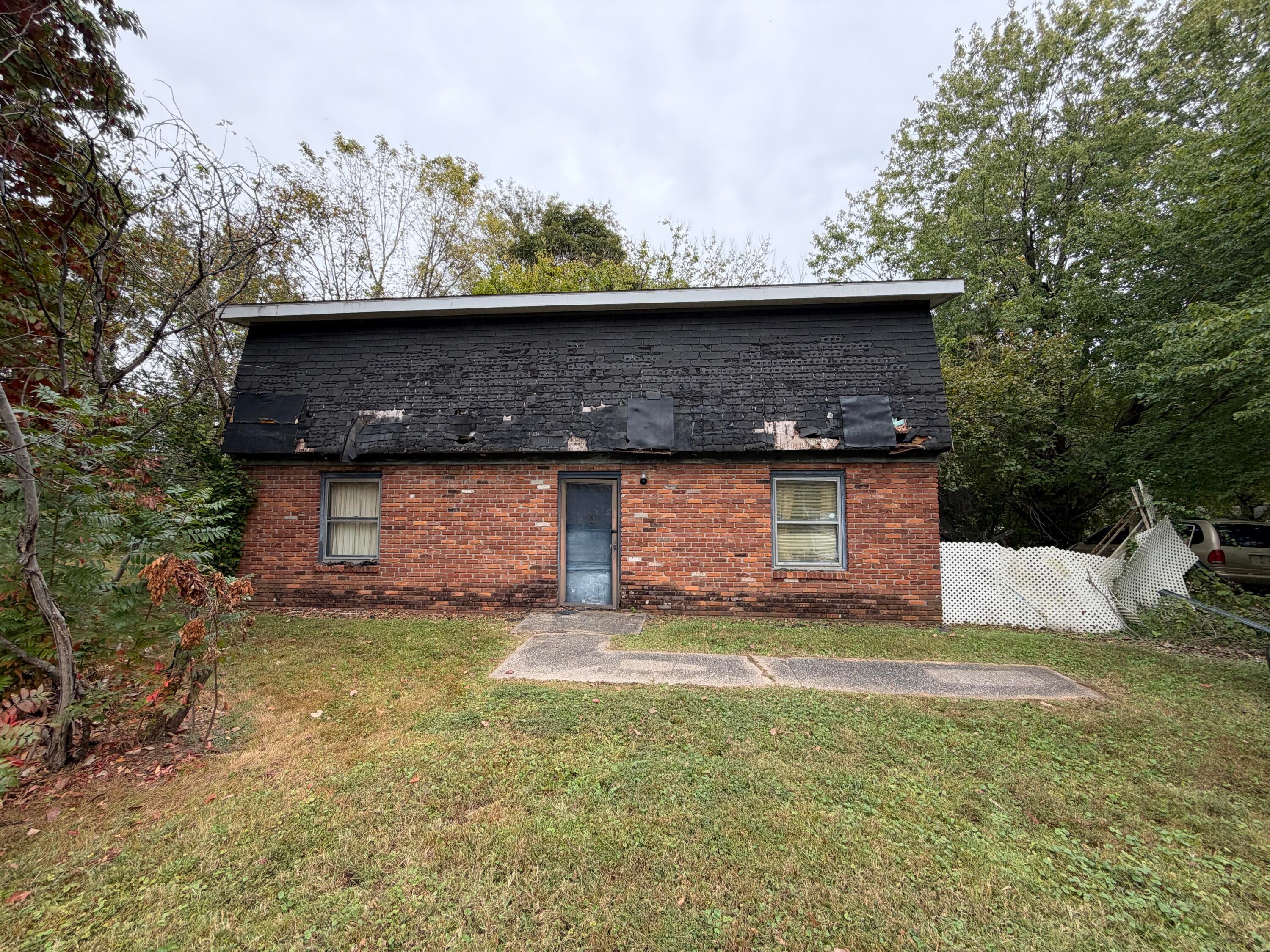 2244 Holt Road — photo