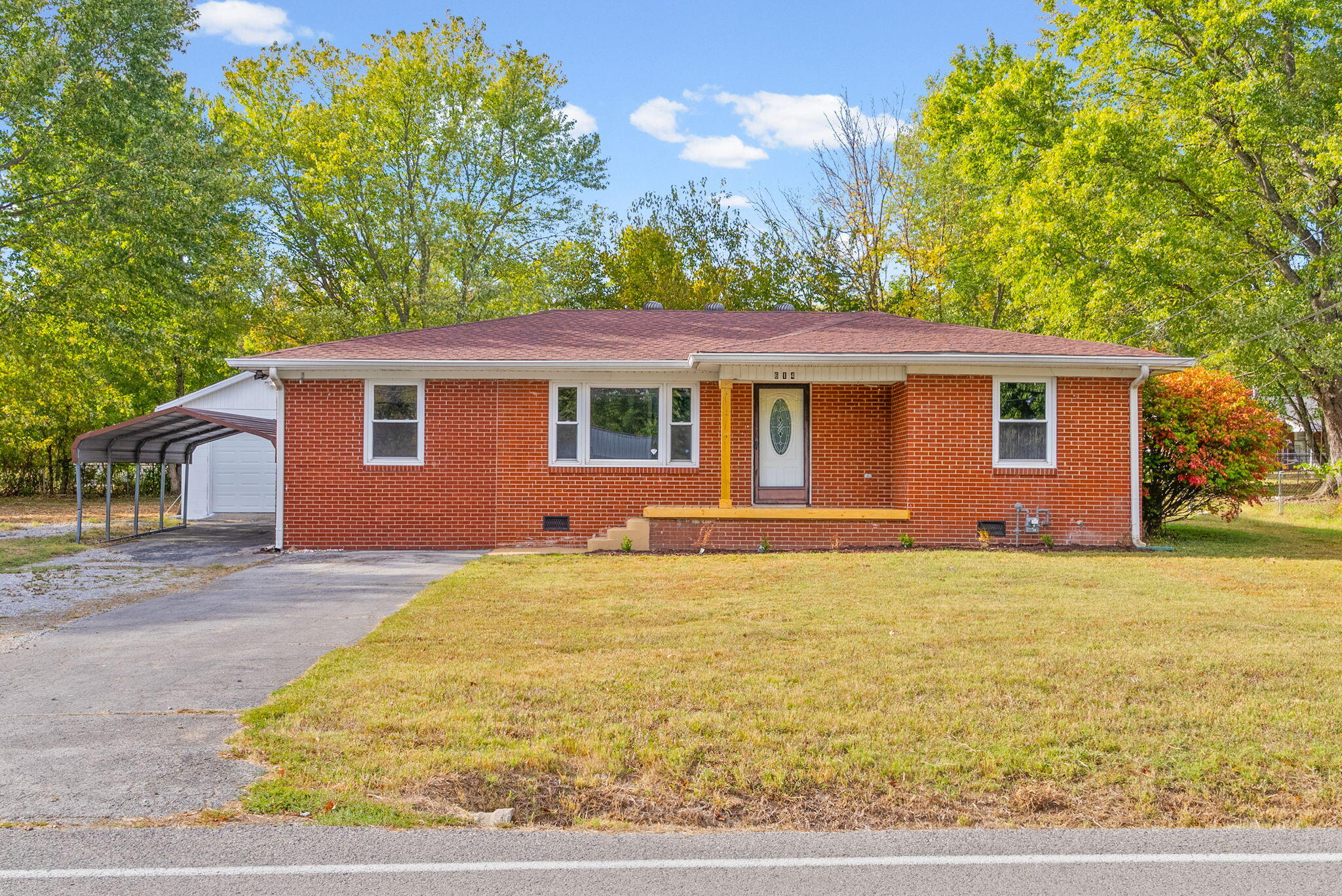 614 Sanderson Drive — photo
